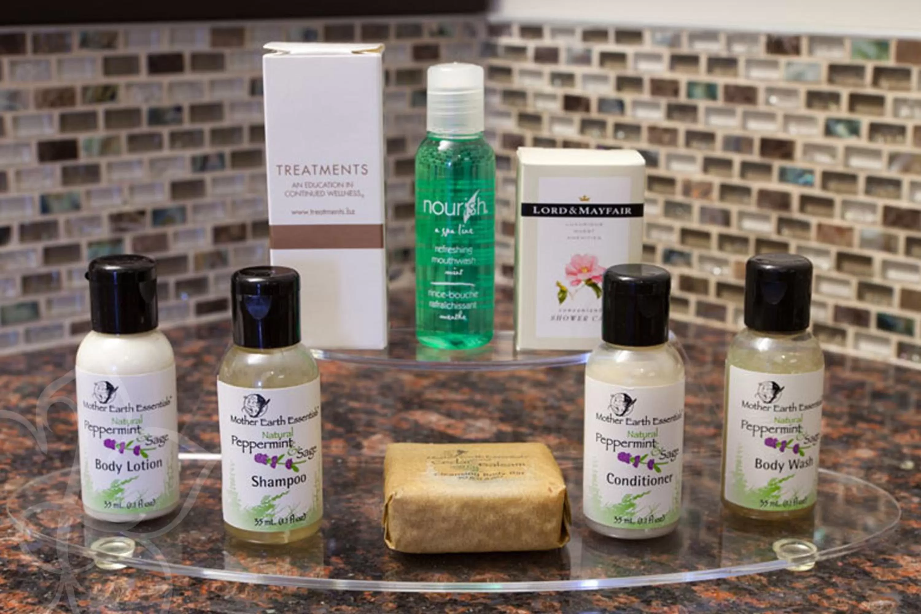 Bathroom in Chateau Lacombe Hotel