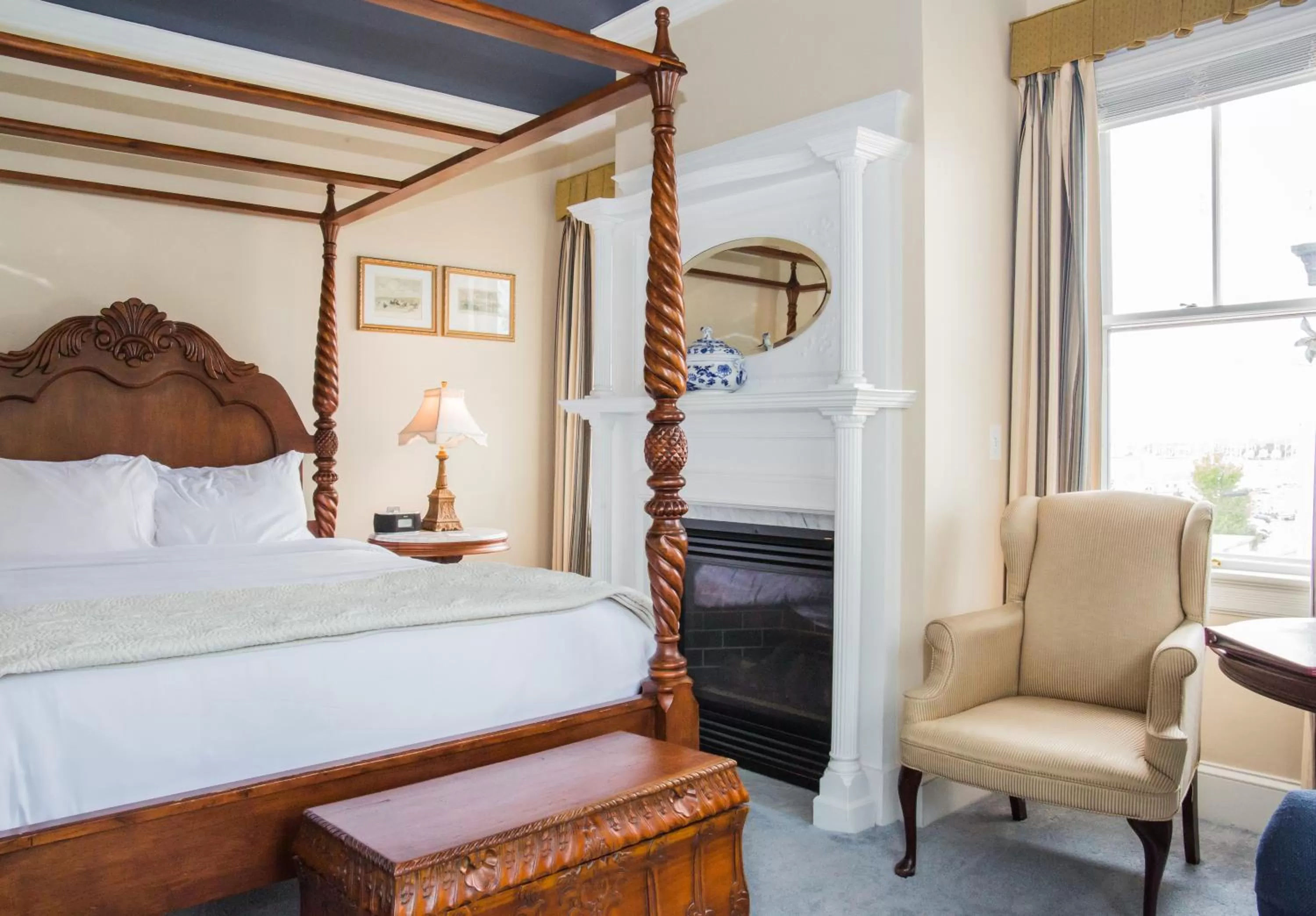 Sea view, Bed in Almondy Inn Bed & Breakfast