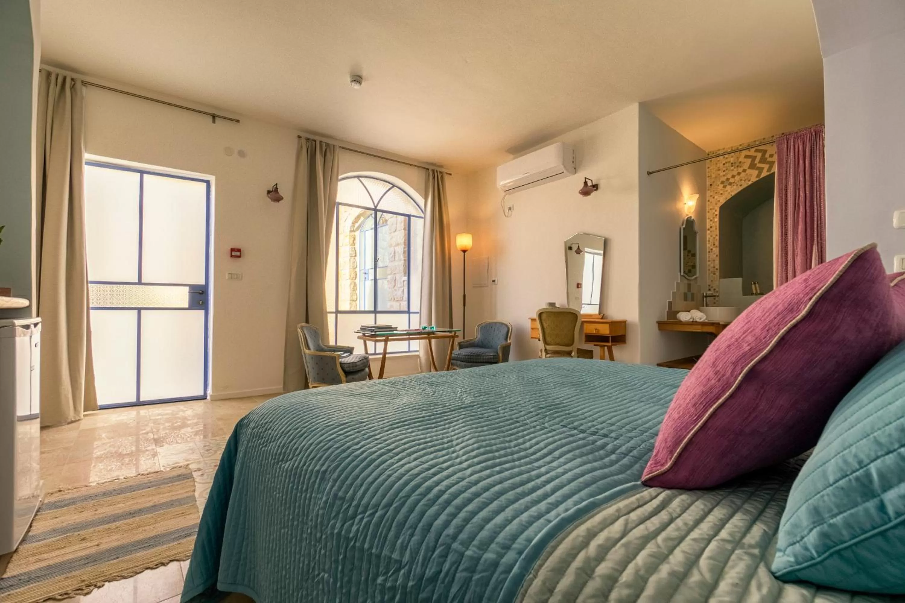 Bed in The Way Inn - Boutique Suites