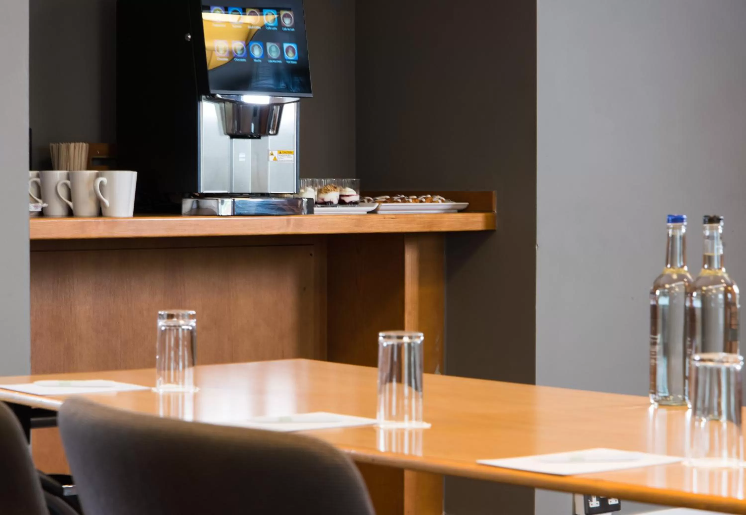 Meeting/conference room in Holiday Inn London West by IHG