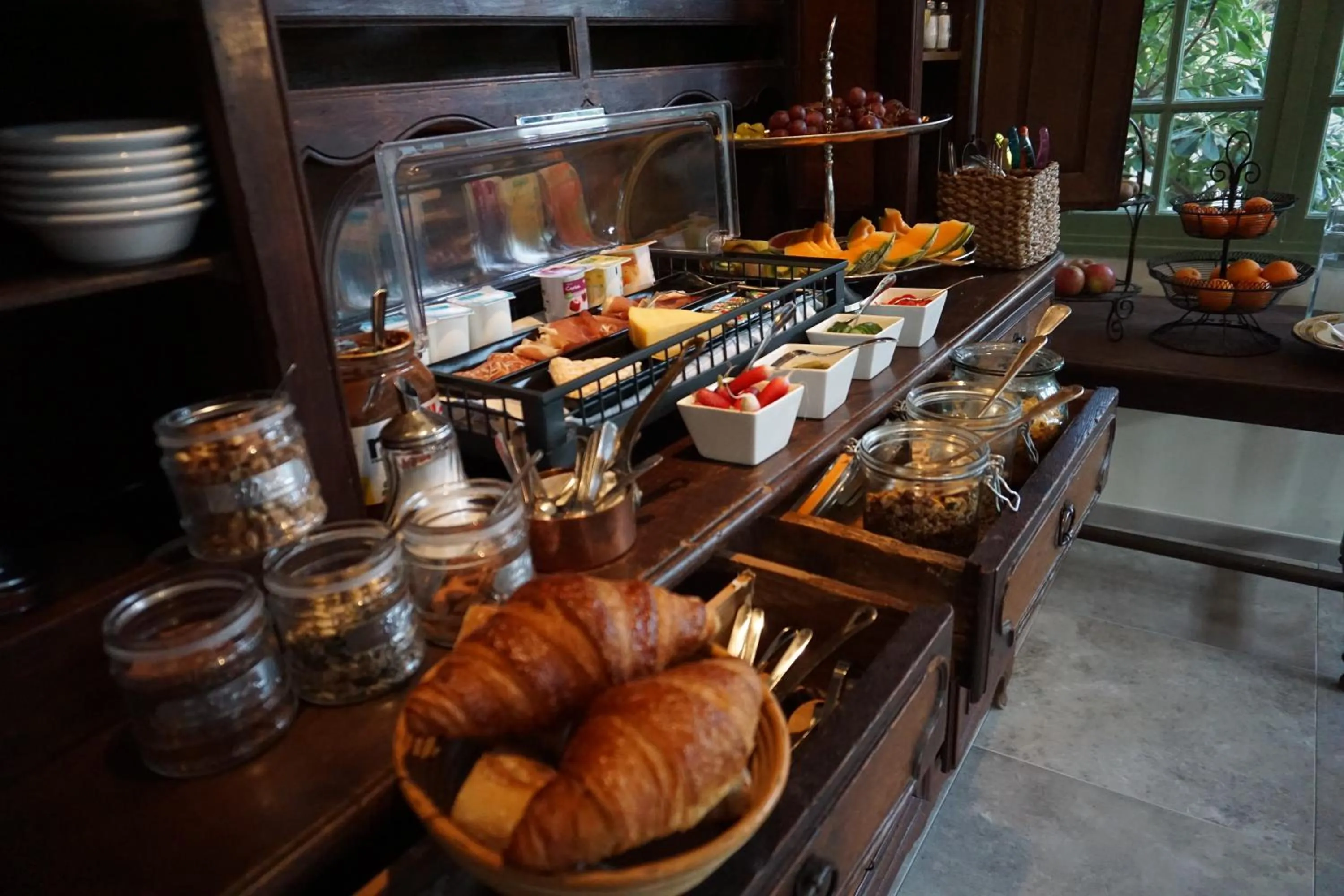 Food and drinks in Hotel Le Ponteil