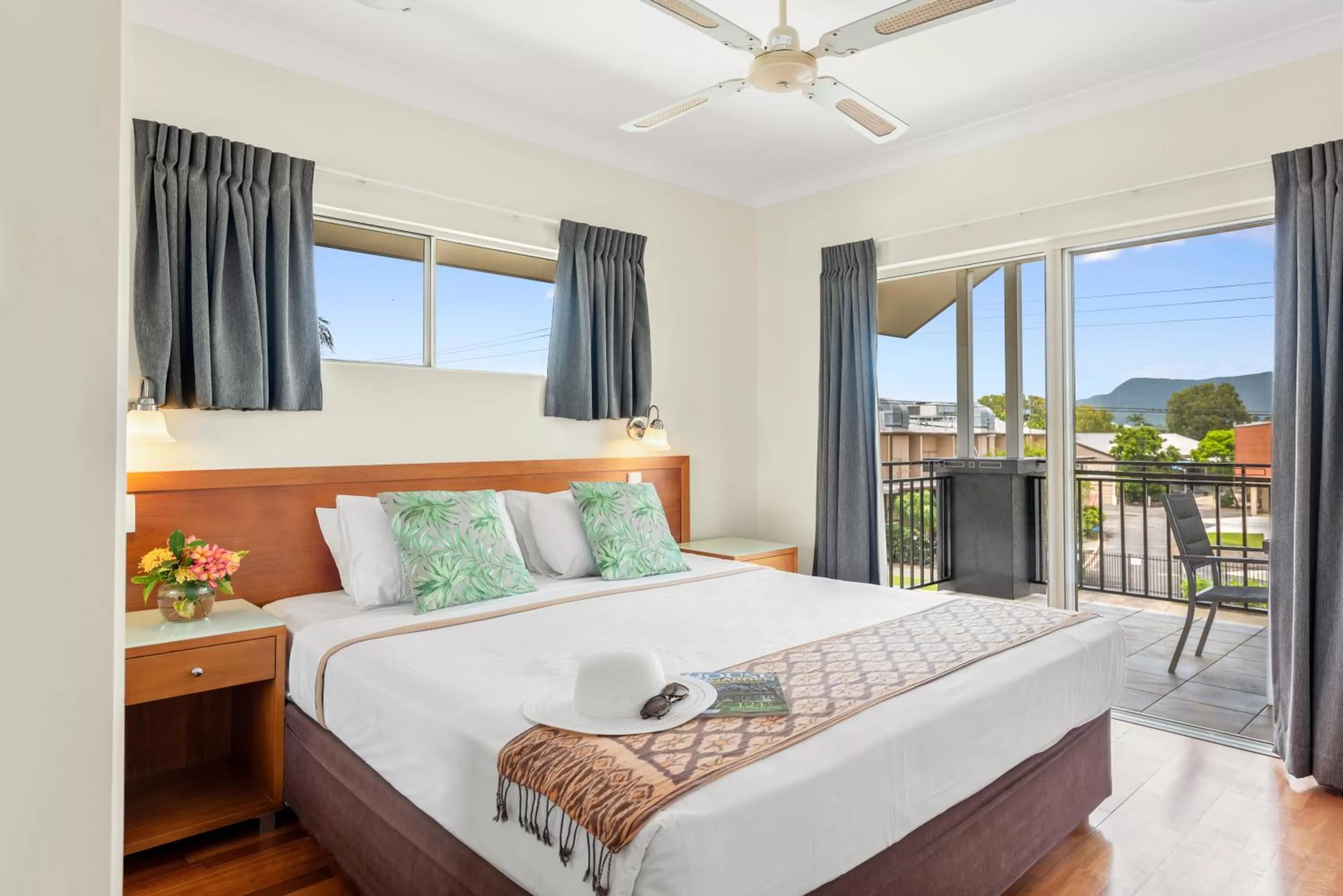 Balcony/Terrace, Bed in Bay Village Tropical Retreat & Apartments