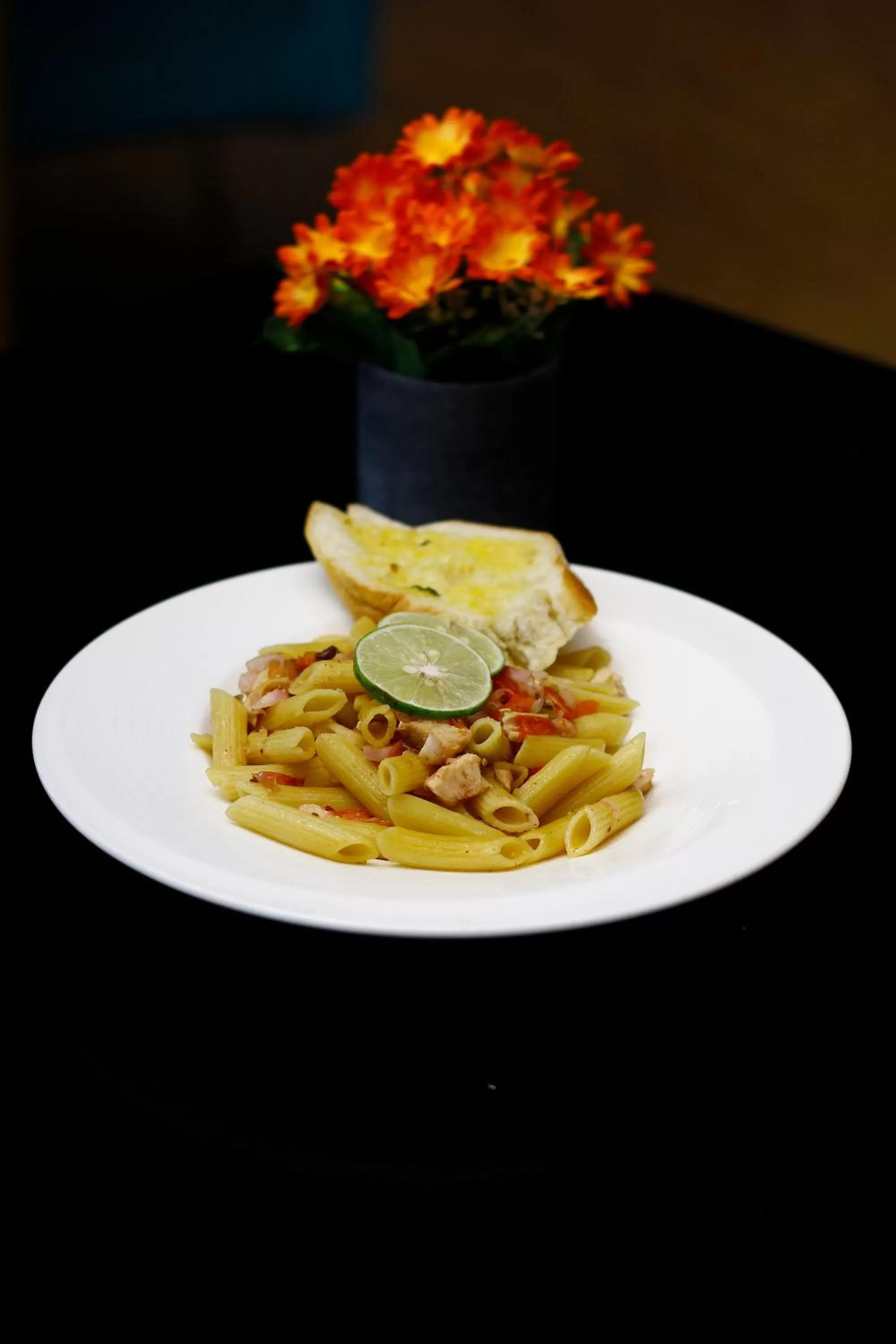 Restaurant/places to eat in Novotel Balikpapan