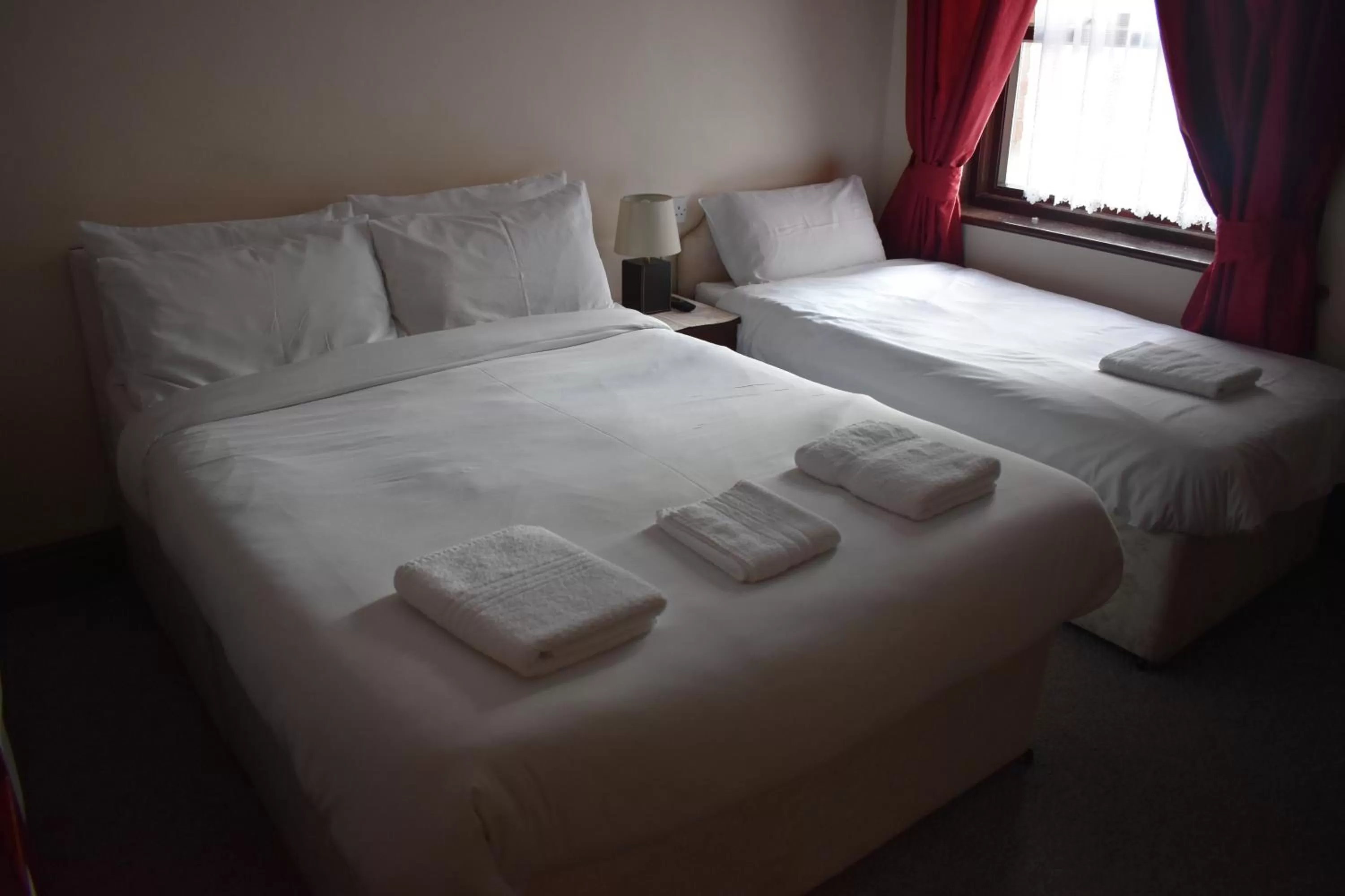 Bed in Lyndhurst Hotel