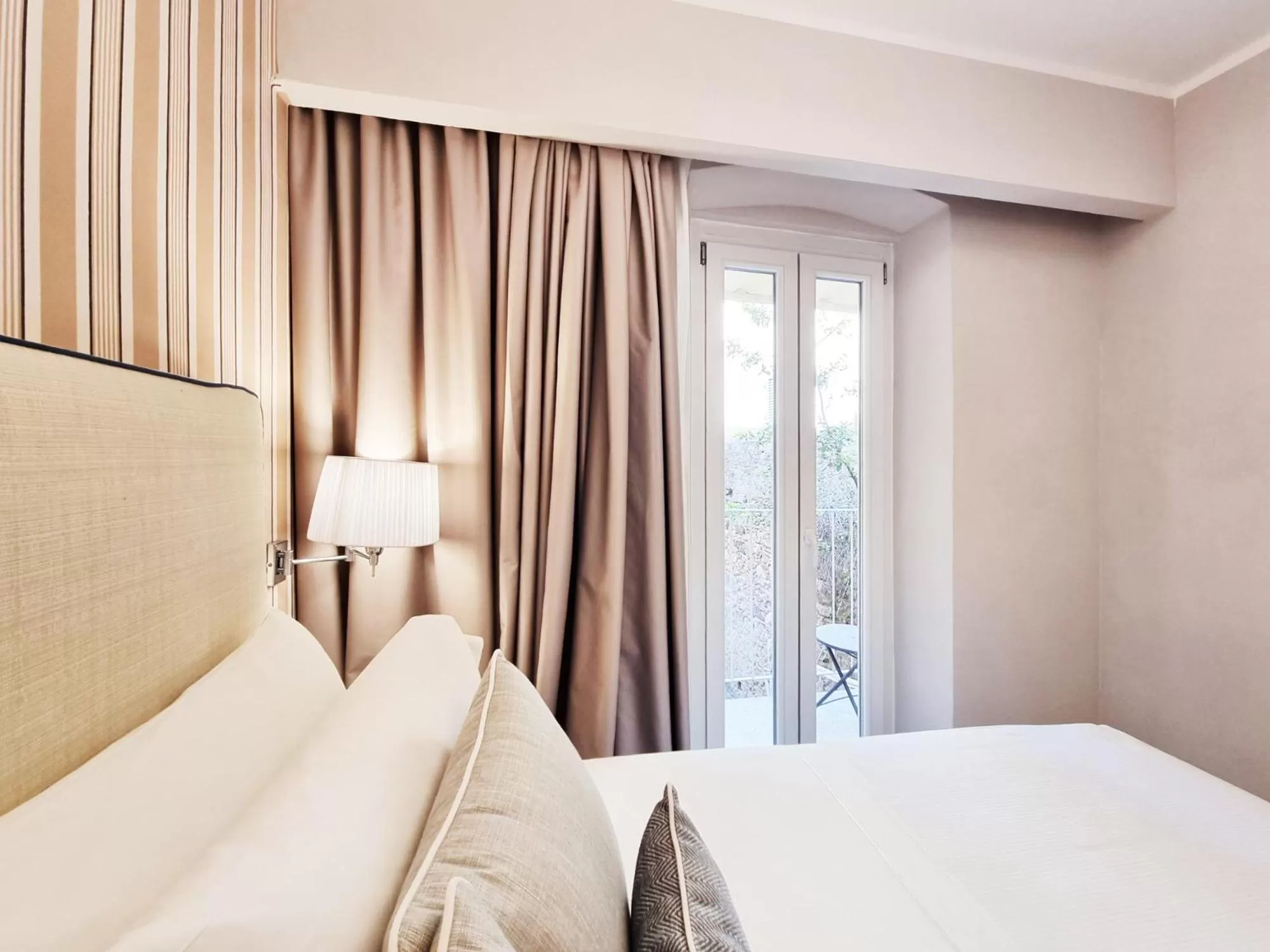 Photo of the whole room, Bed in Hotel Plaza