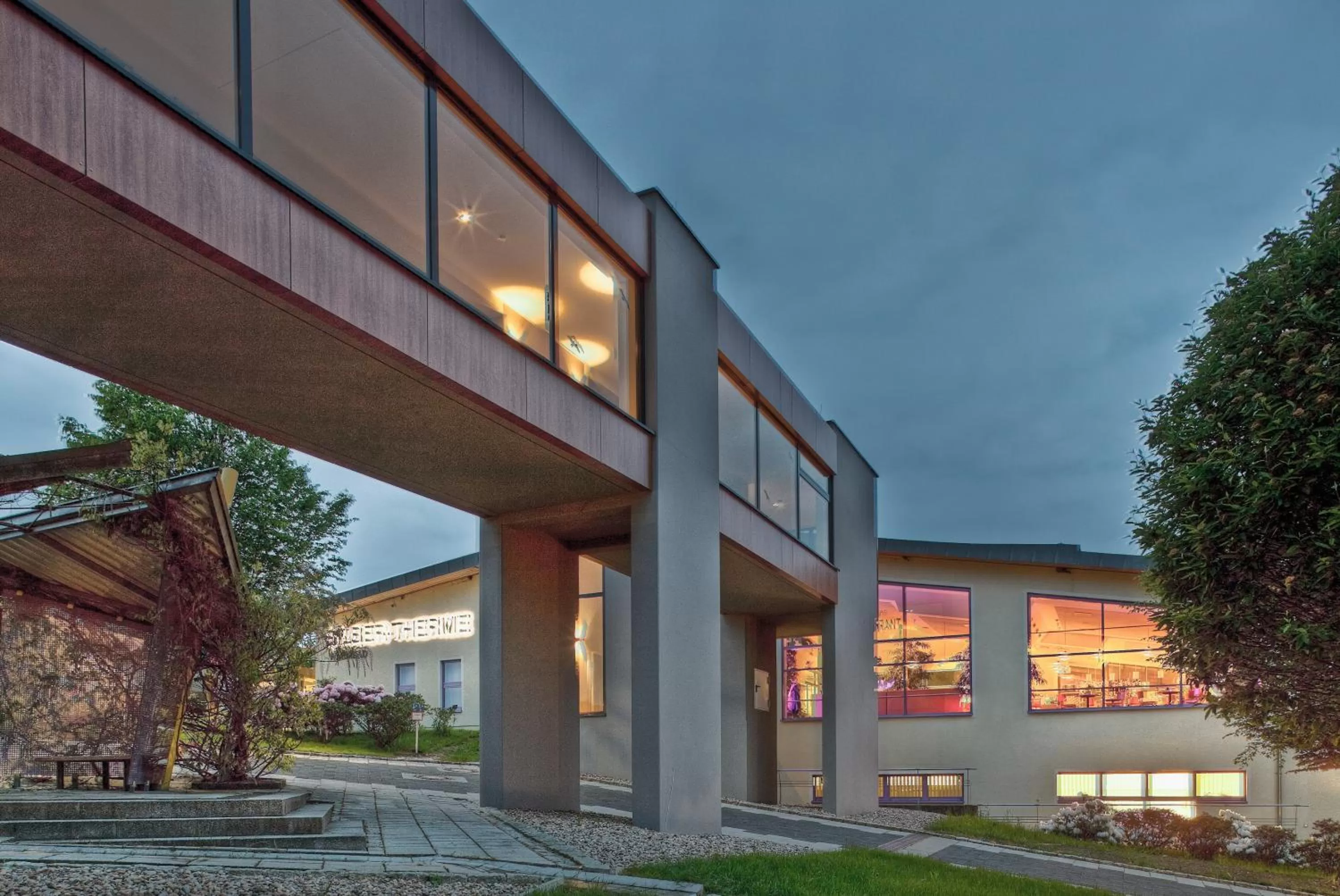 Hot Spring Bath in Santé Royale Hotel- & Gesundheitsresort Warmbad Wolkenstein