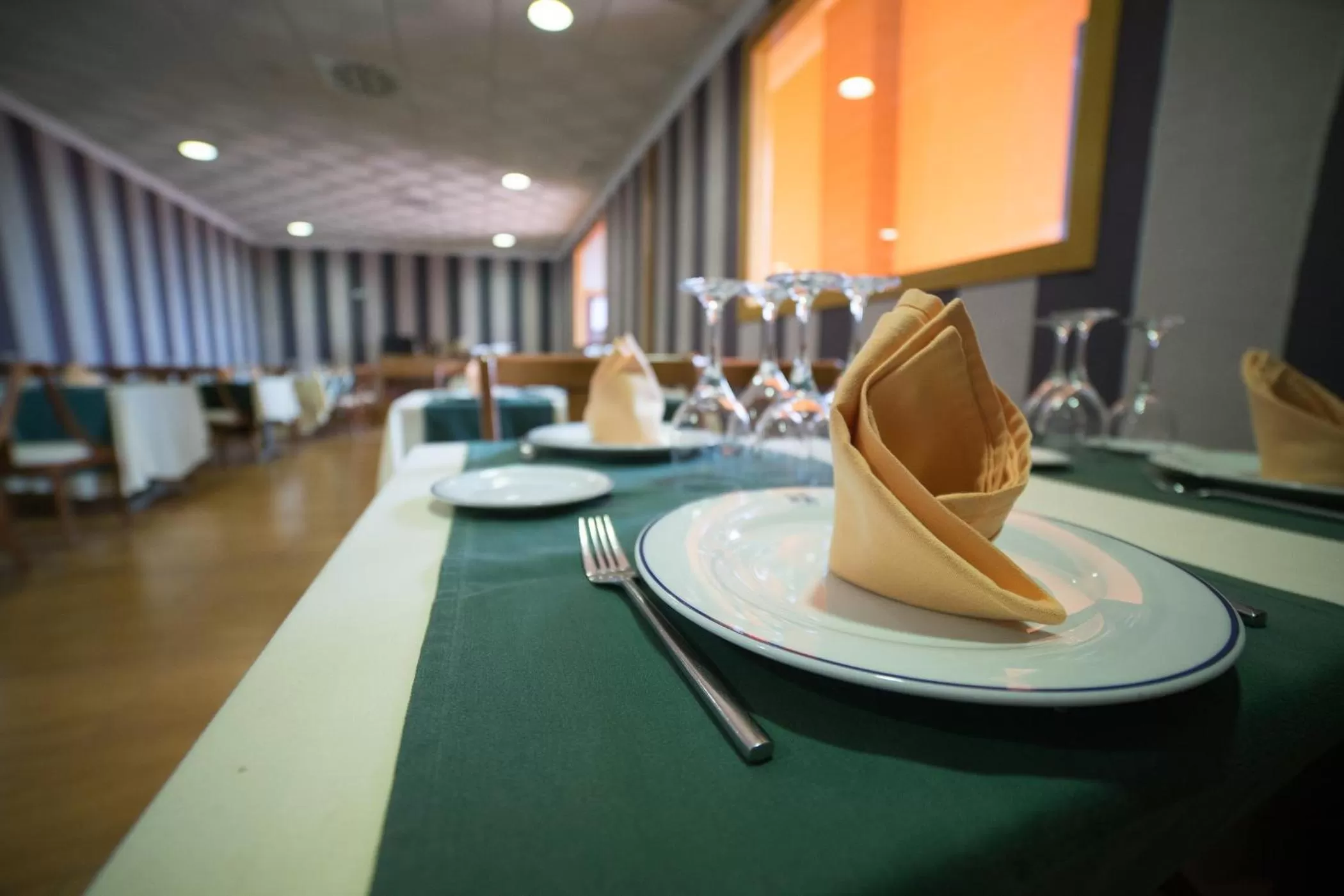 Restaurant/places to eat in Hotel Romero Merida