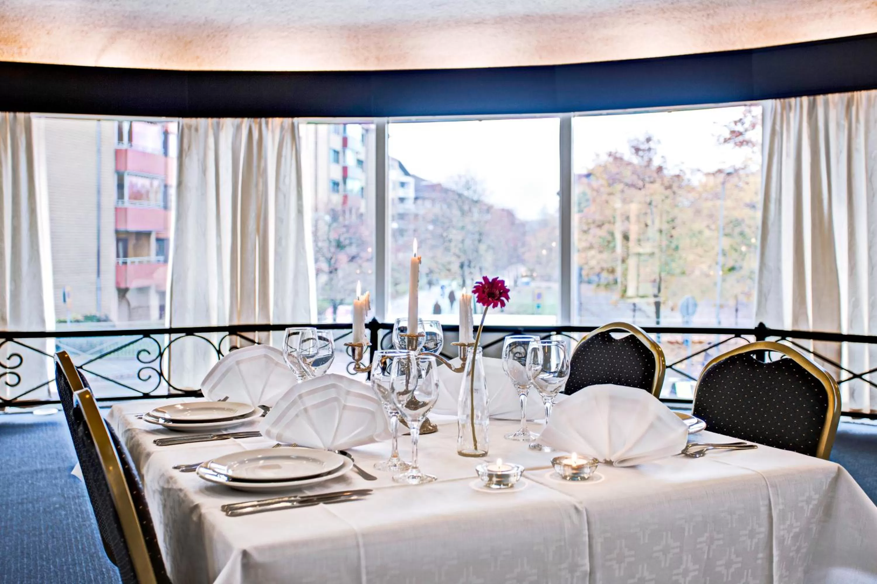 Restaurant/places to eat in Best Western Tidbloms Hotel