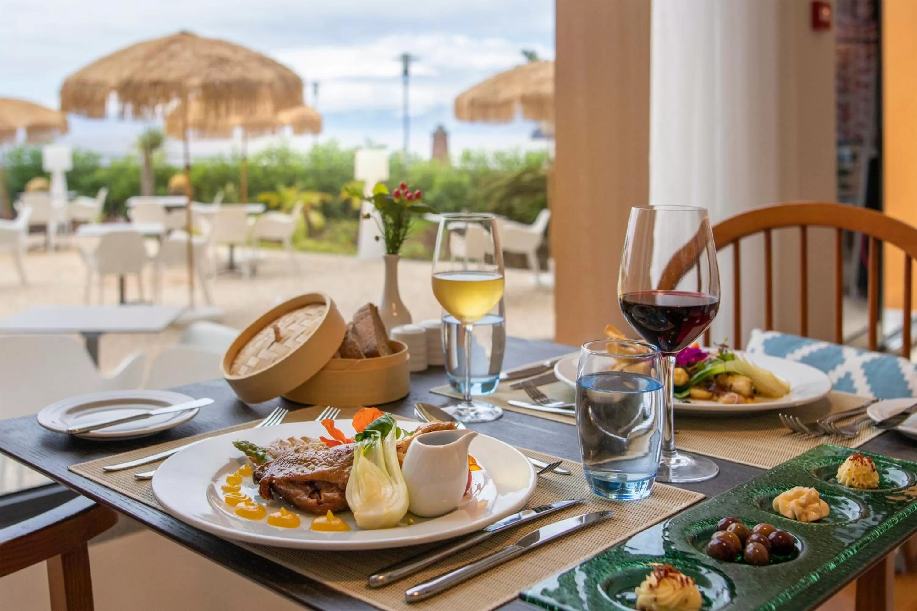 Restaurant/places to eat in Aqua Natura Bay