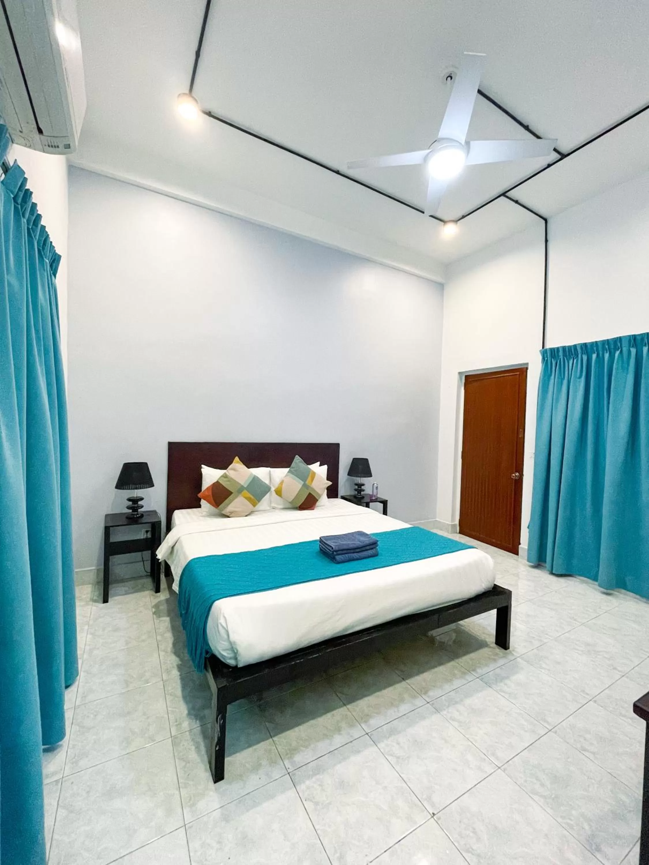 View (from property/room), Bed in Birdcage Boutique