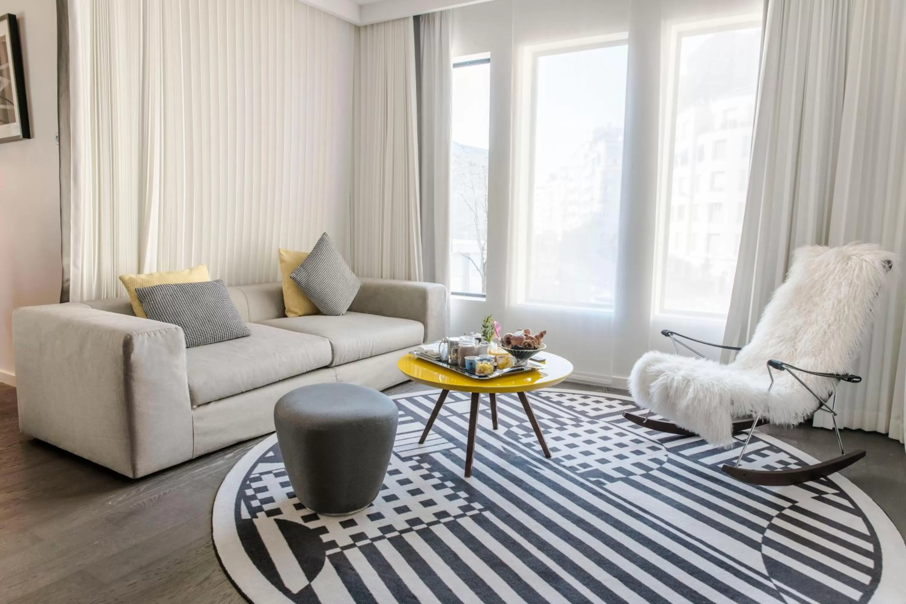 Living room in Molitor Hotel & Spa Paris - MGallery Collection