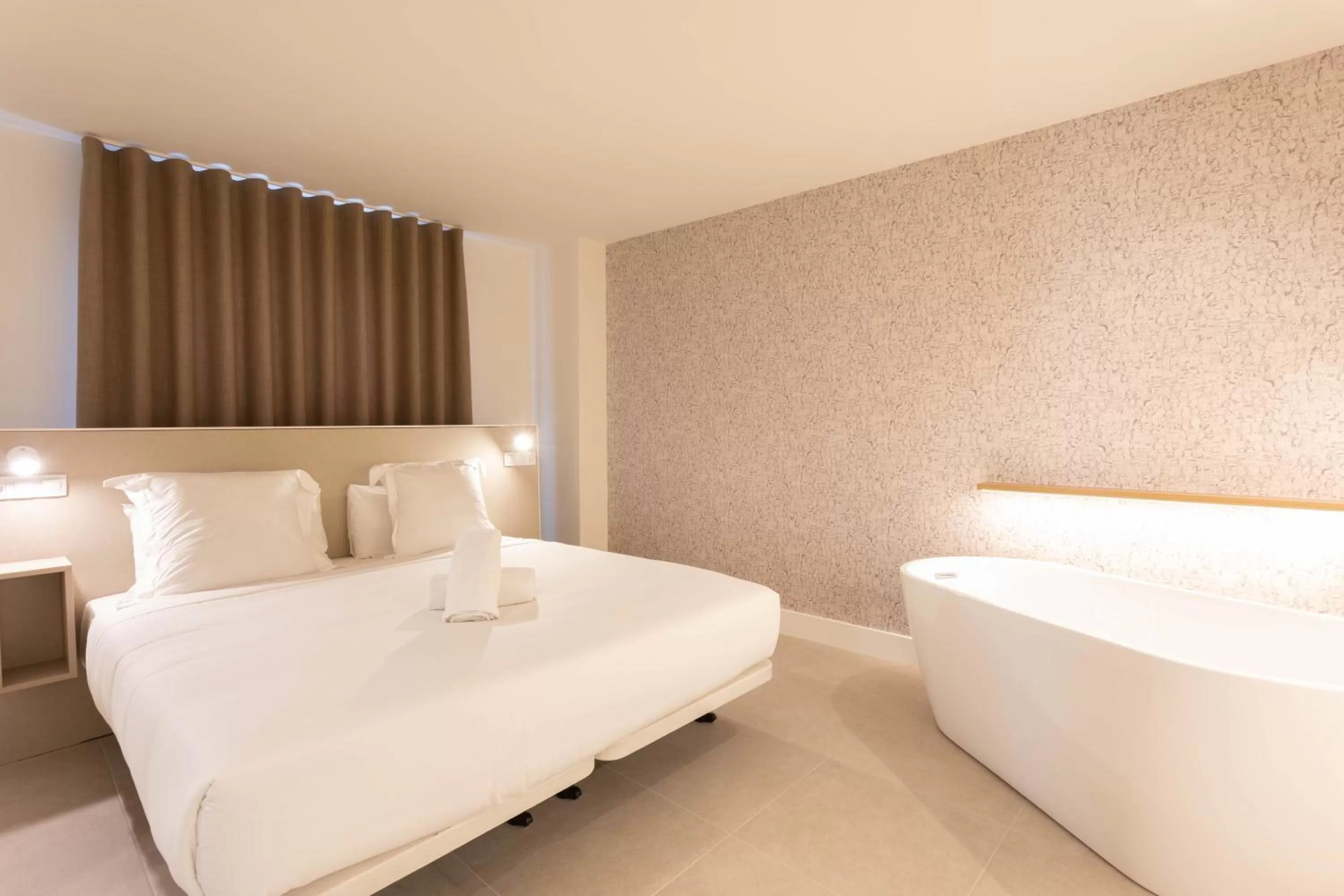 Bathroom in Reina Victoria Velázquez