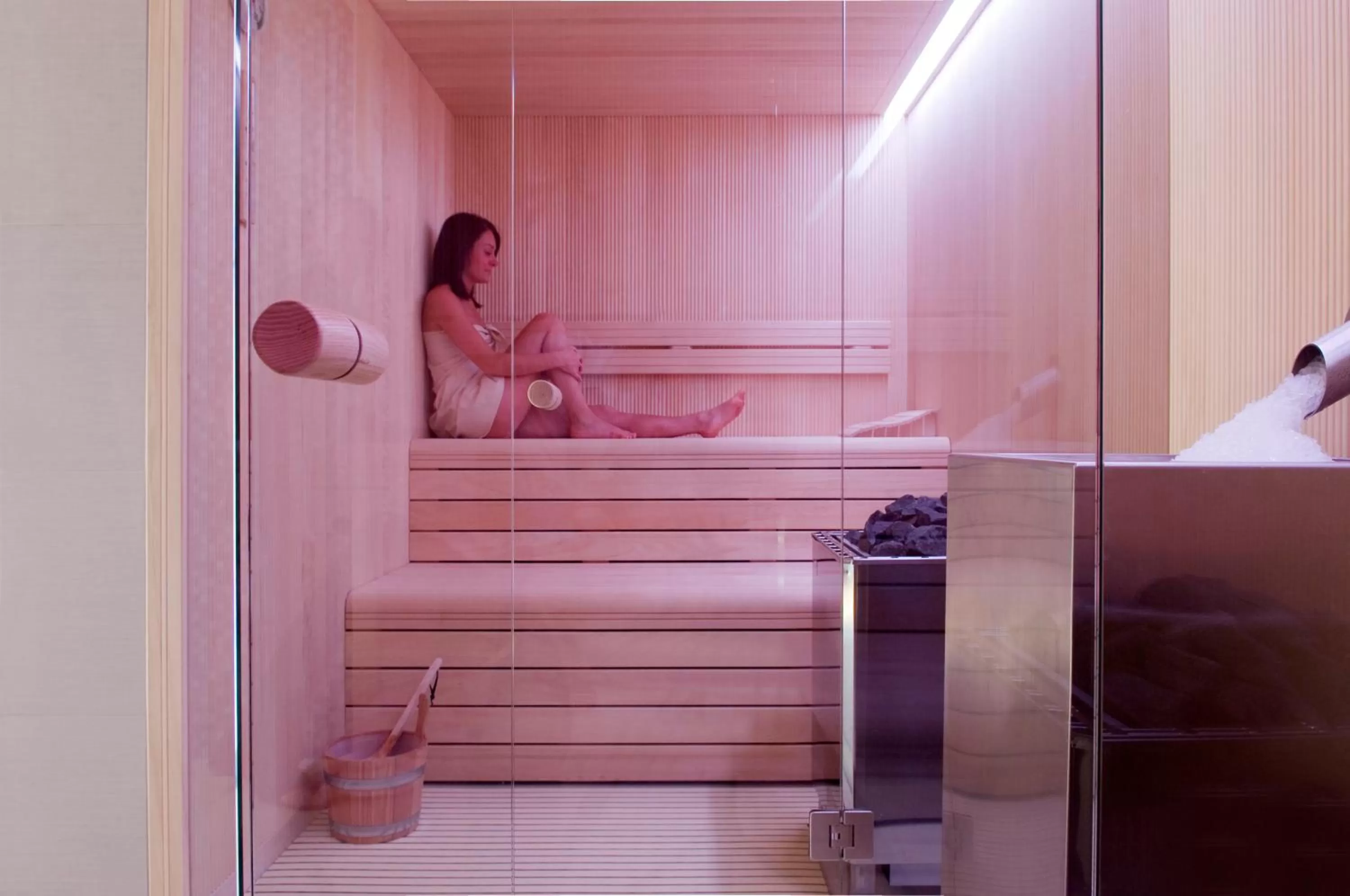 Sauna in Carbon Hotel