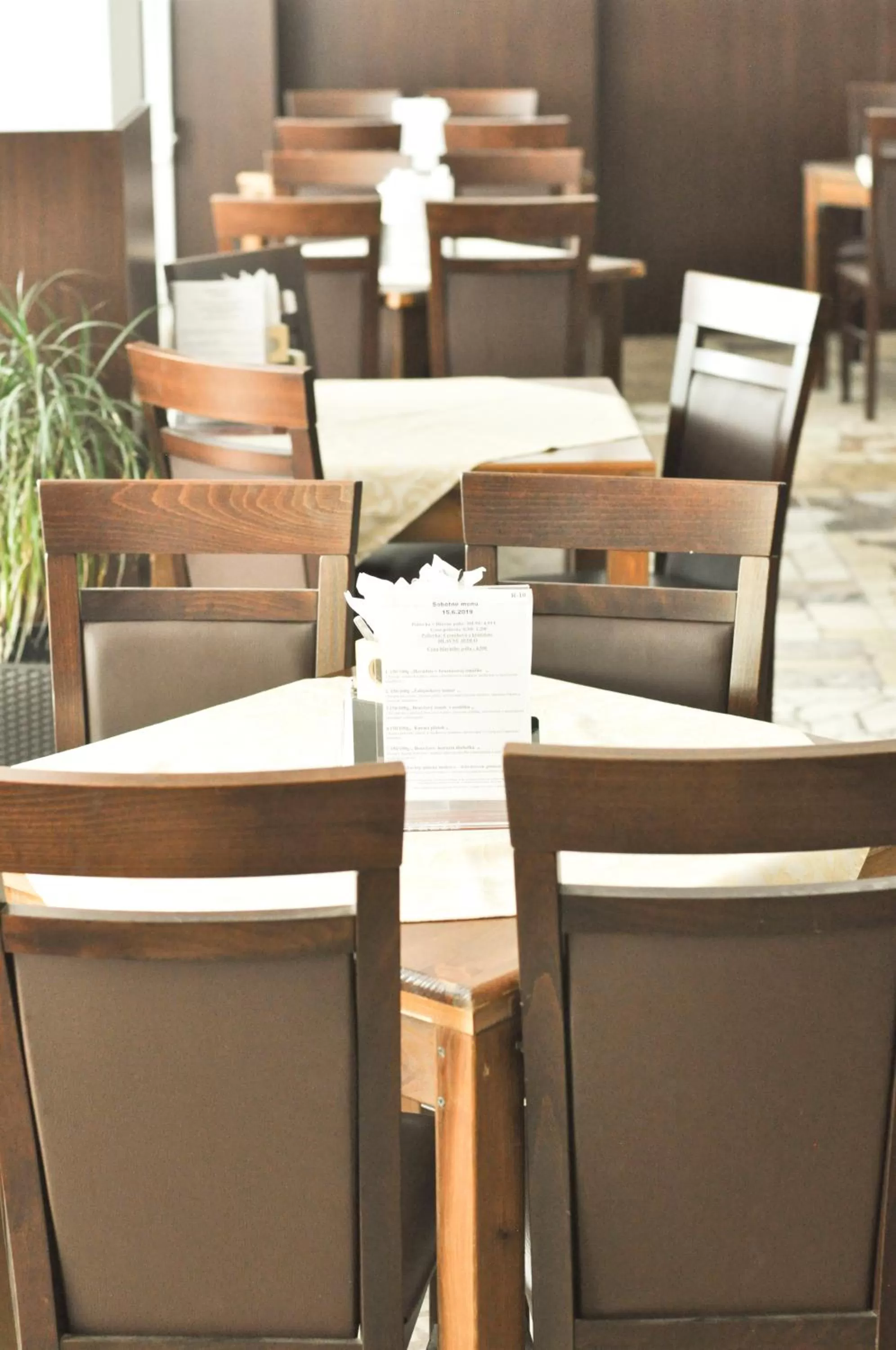 Restaurant/places to eat in Hotel Garni