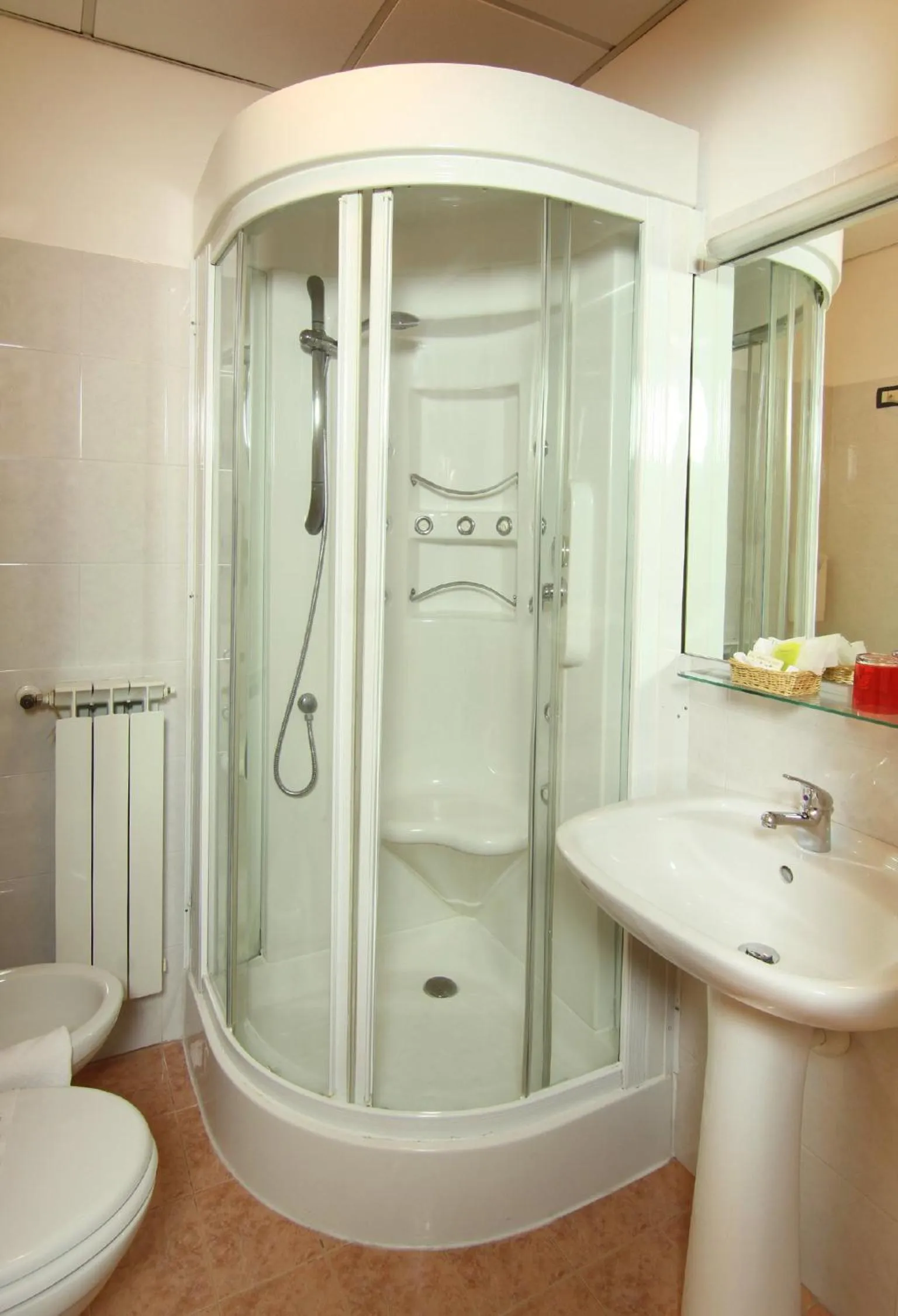 Bathroom in Albergo Al Viale