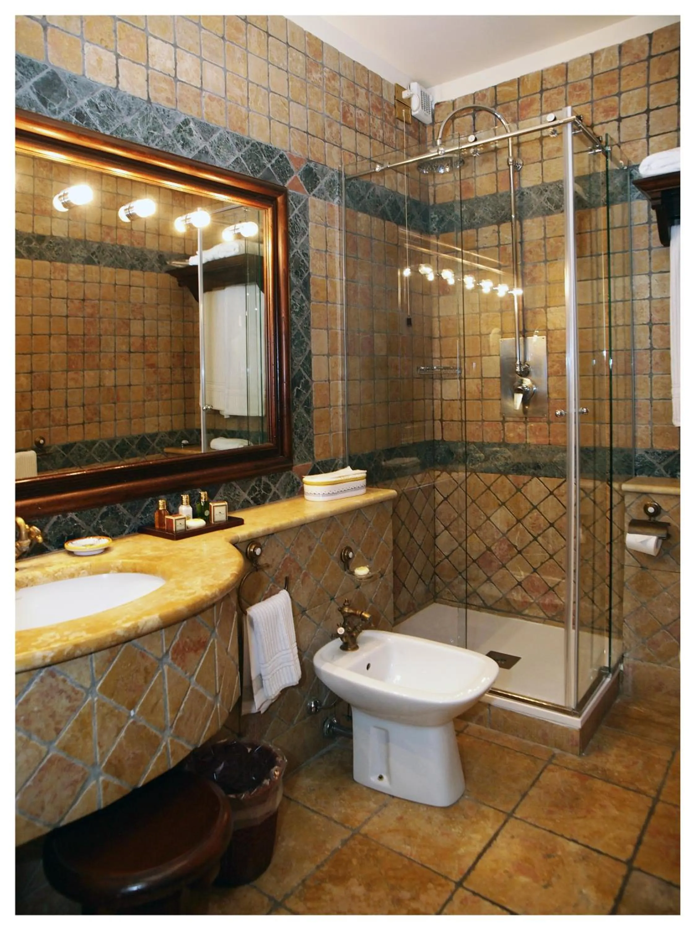 Bathroom in Relais Todini - Residenza d'epoca - Luxury Historic house