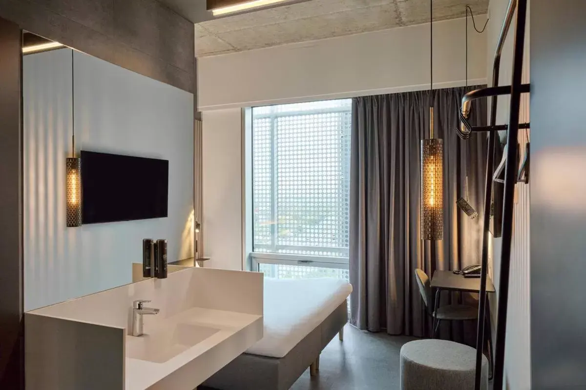 Small Double Room in Zleep Madrid Airport Small Double Room in Zleep Madrid Airport