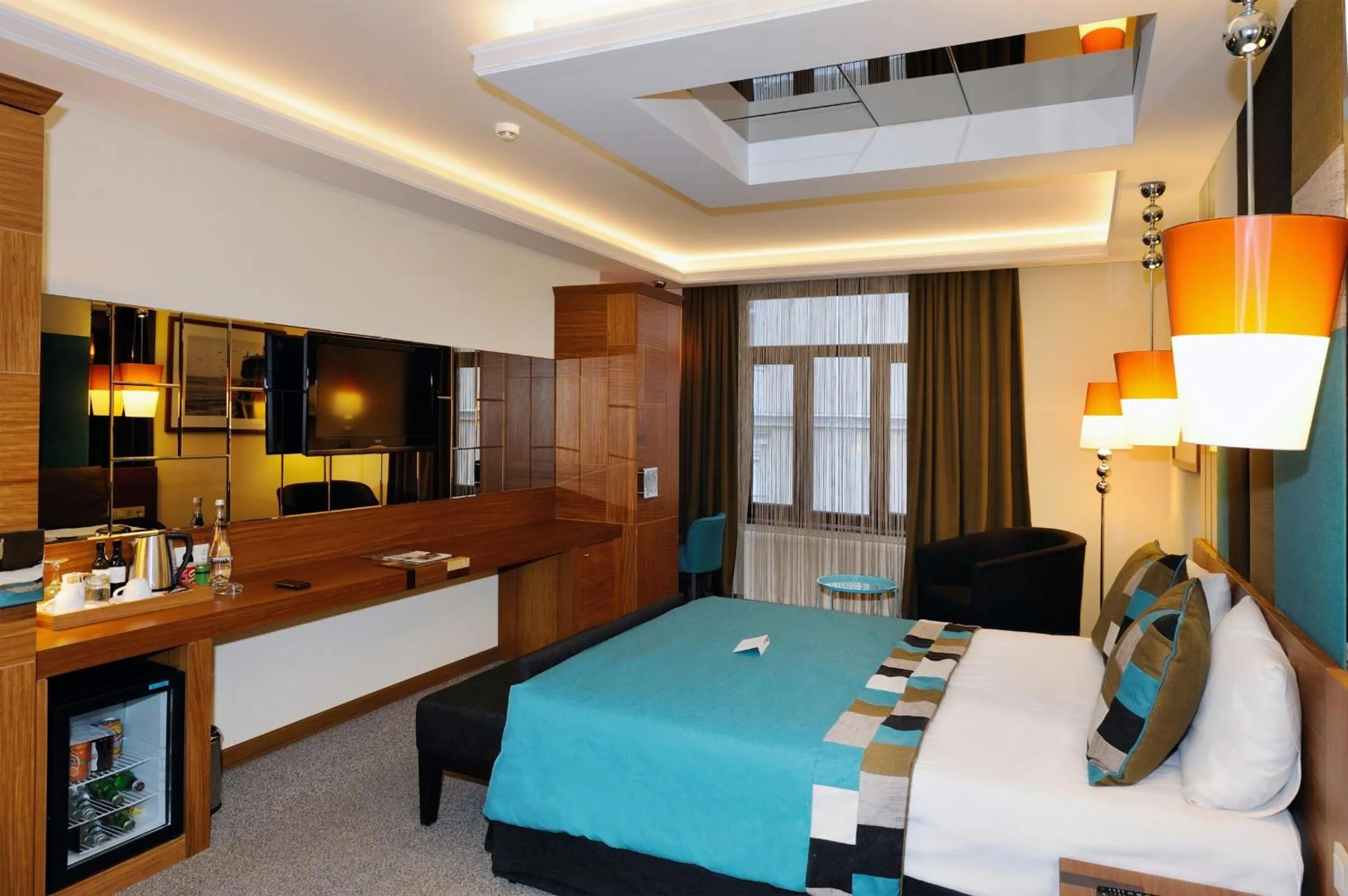 Photo of the whole room, Bed in Collage Pera Hotel