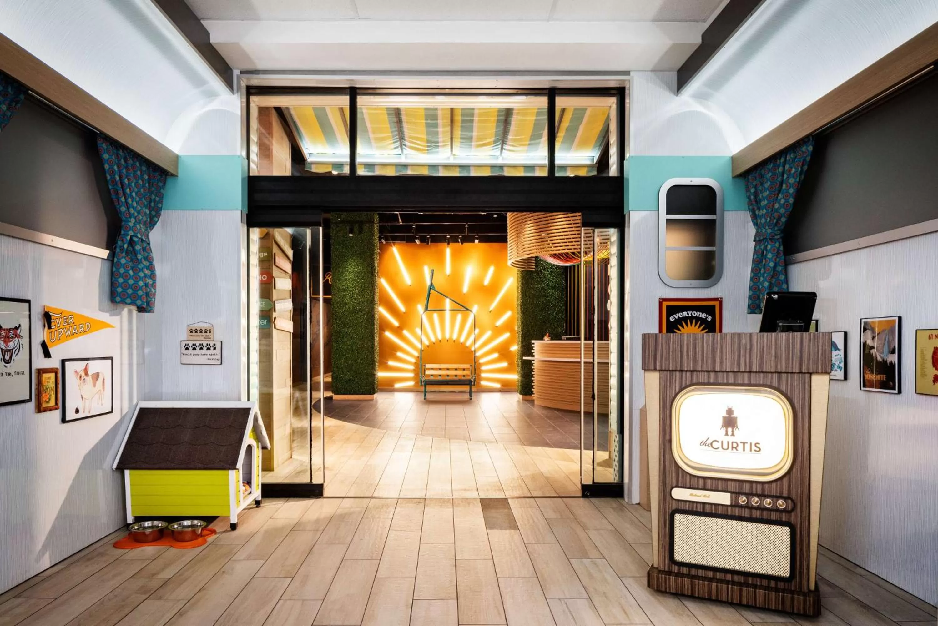 Lobby or reception in the Curtis Denver - A DoubleTree by Hilton Hotel