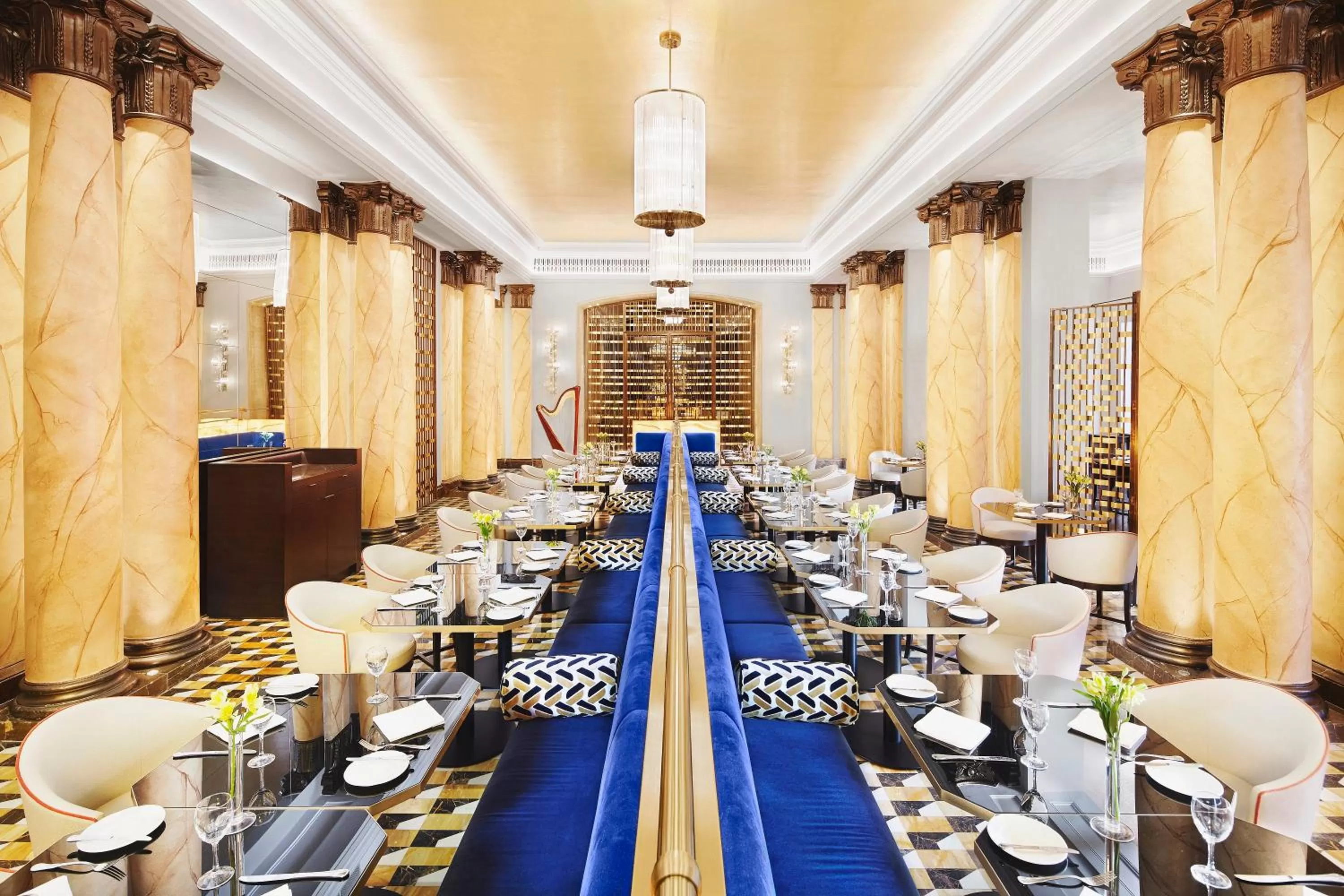 Restaurant/places to eat in Sofia Balkan Palace