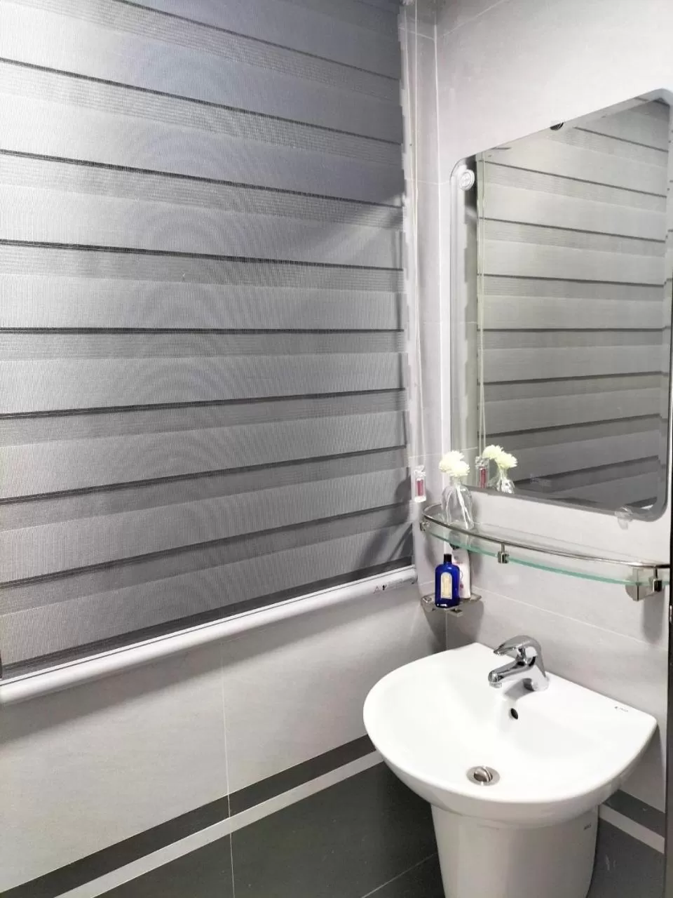 Bathroom in The Flamboyant #StayWork Vinhomes Marina