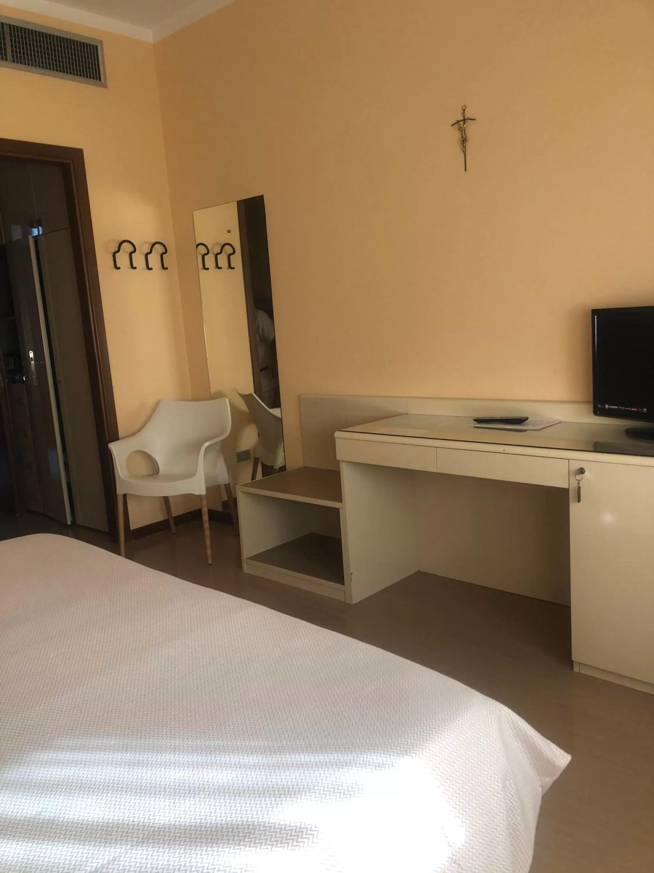 Photo of the whole room, Bed in Albergo Casa dell'Ospite