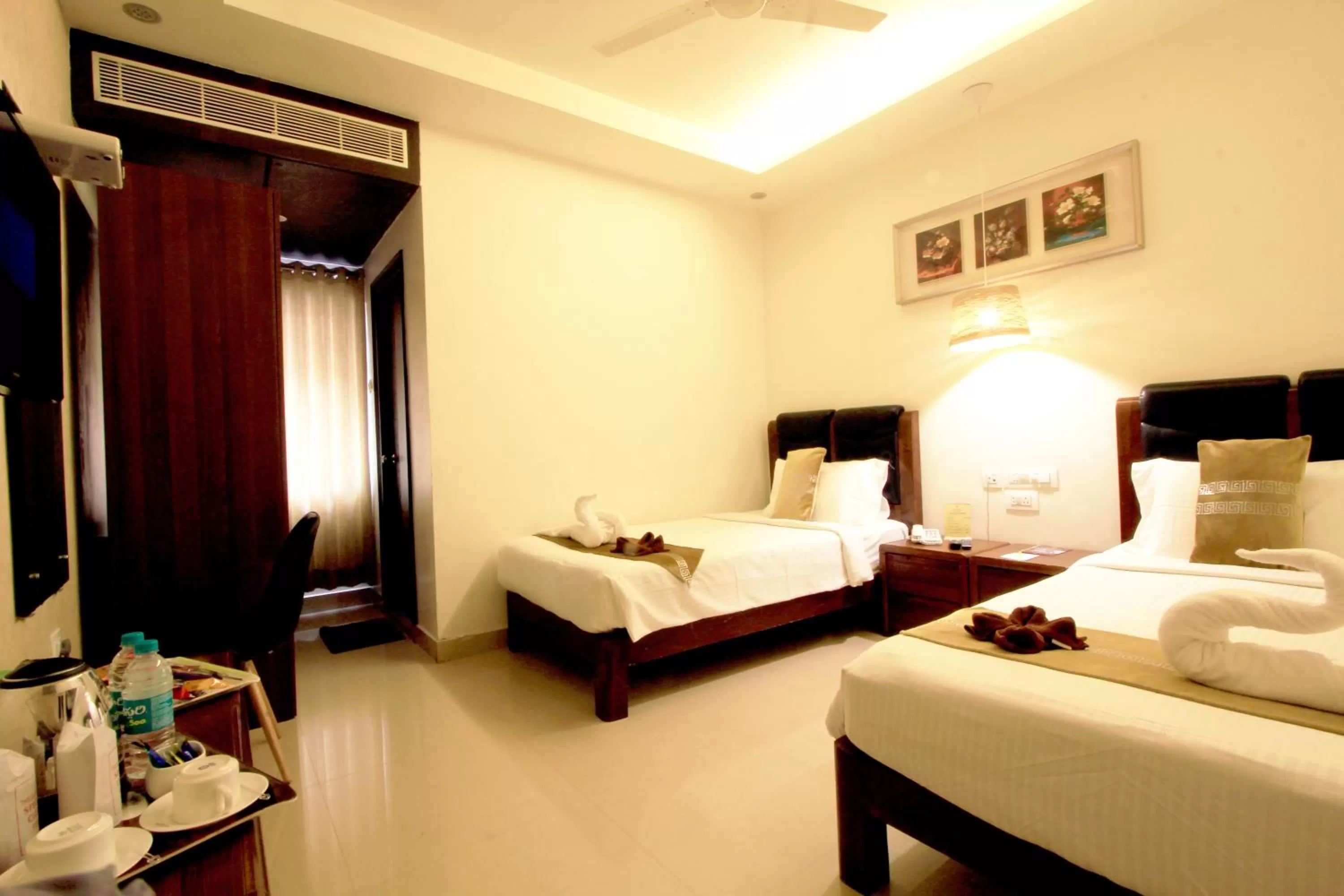 Photo of the whole room, Bed in Stay Comfort