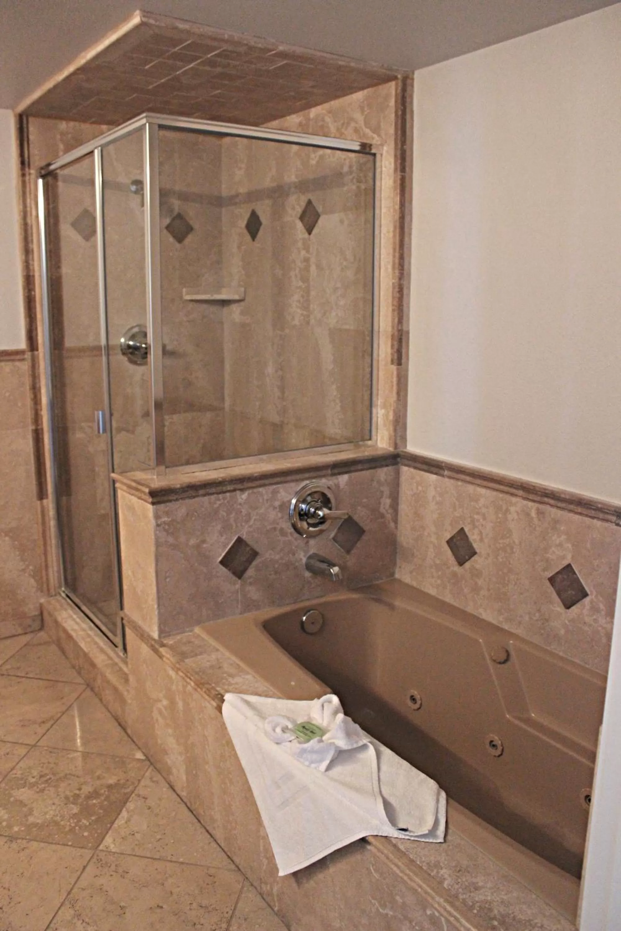 Bathroom in Little Sur Inn