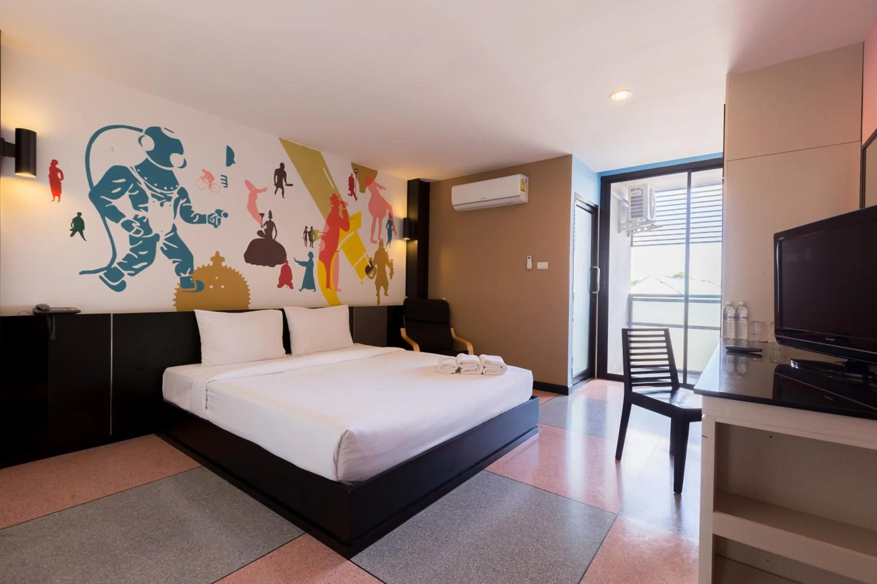 Bedroom, Bed in Pen Ta Hug Hotel