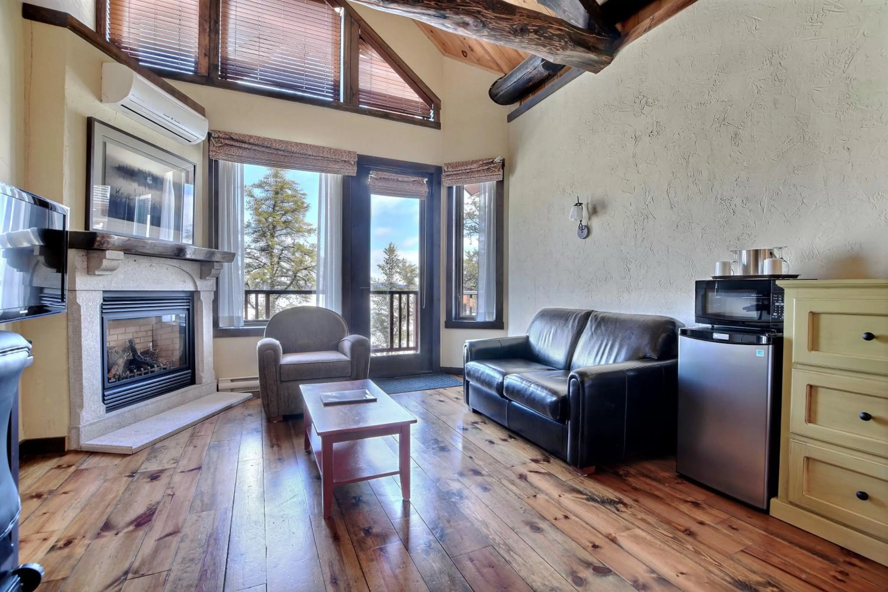 Les Condos Du Lac Taureau- Rooms & Condos