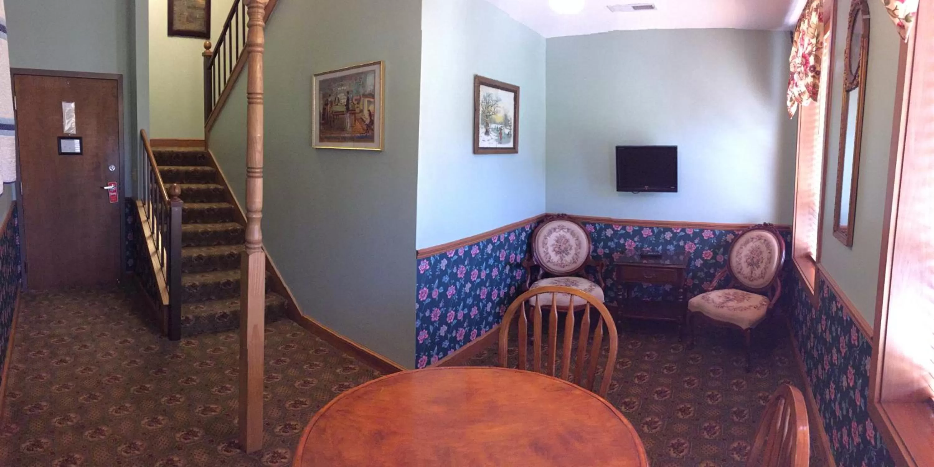 Day in Hotel Millersburg