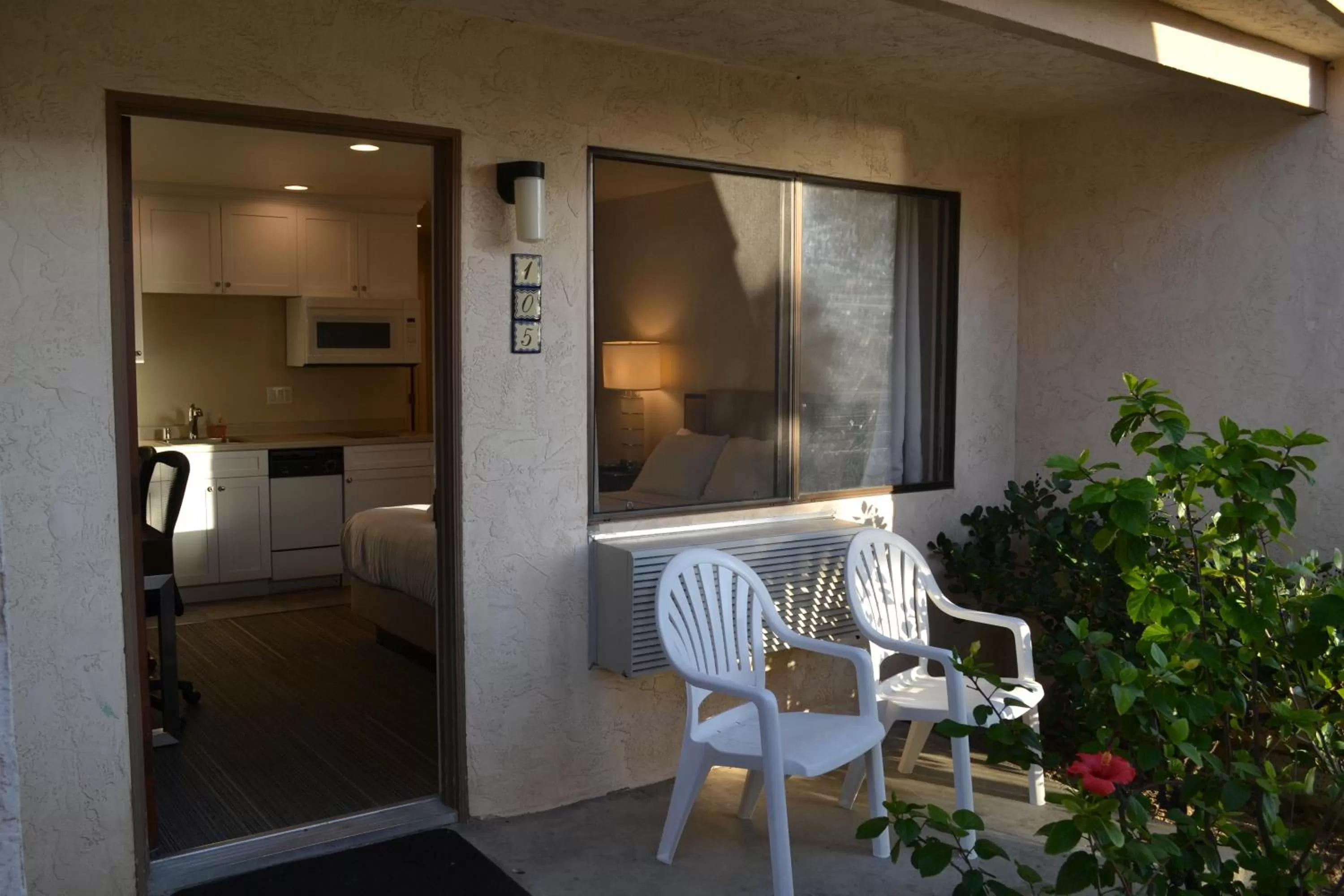 Patio in Moonlight Beach Motel