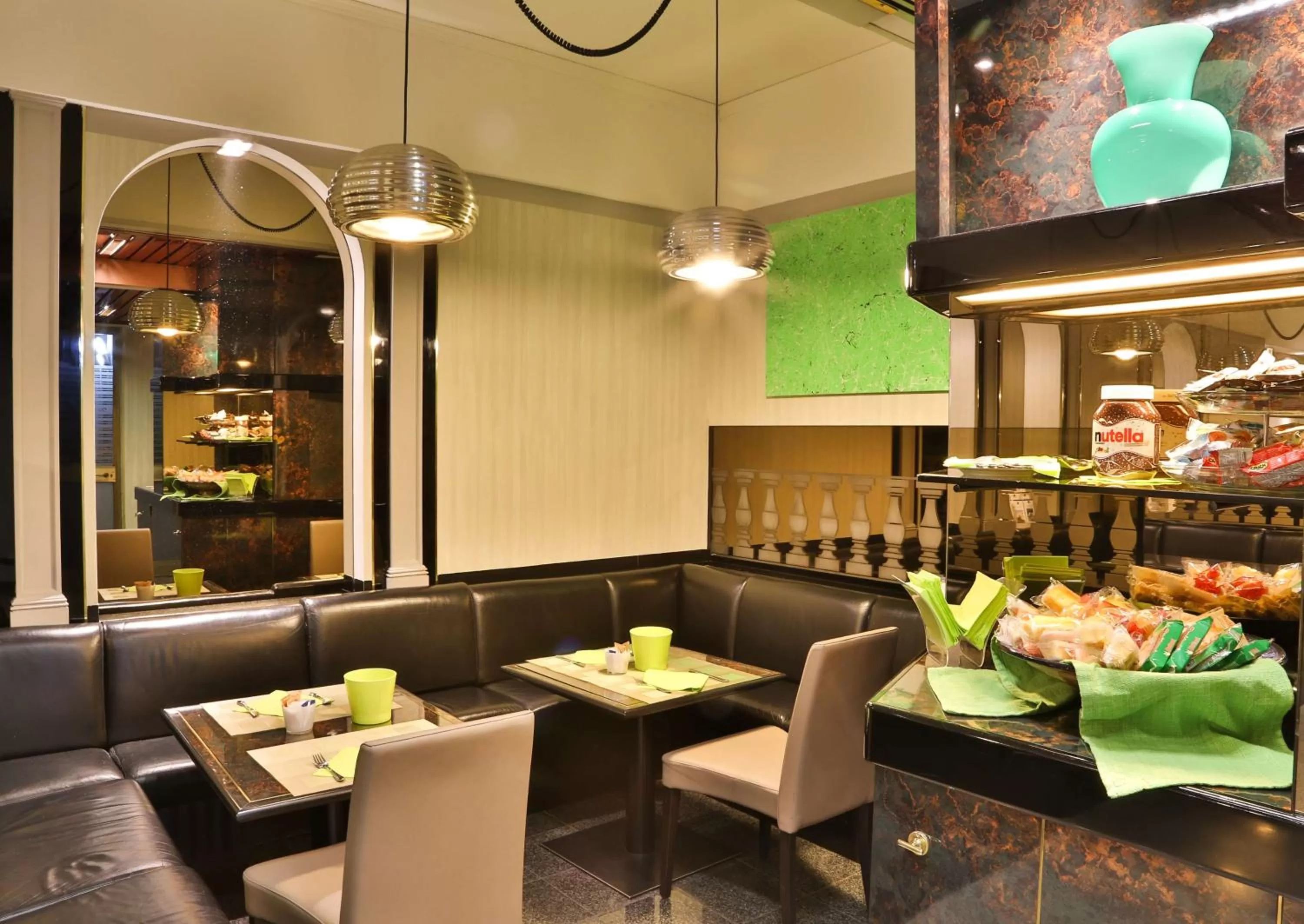 Restaurant/places to eat in Hotel Astoria Sure Hotel Collection By Best Western