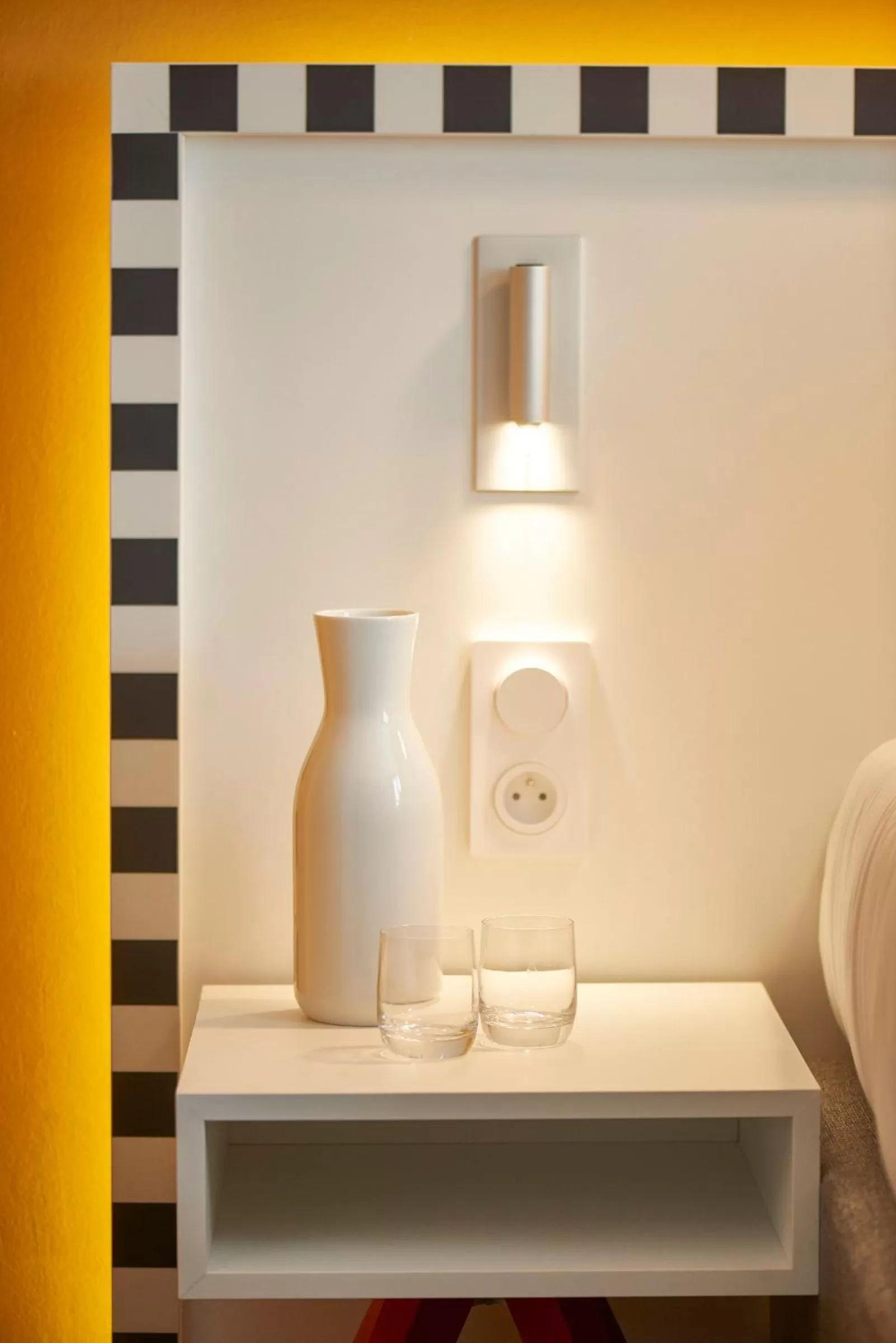 Decorative detail in Hotel Mercure Brest Centre Les Voyageurs