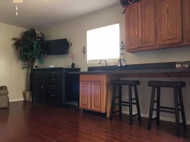 Kitchen or kitchenette in Olancha RV Park and Motel