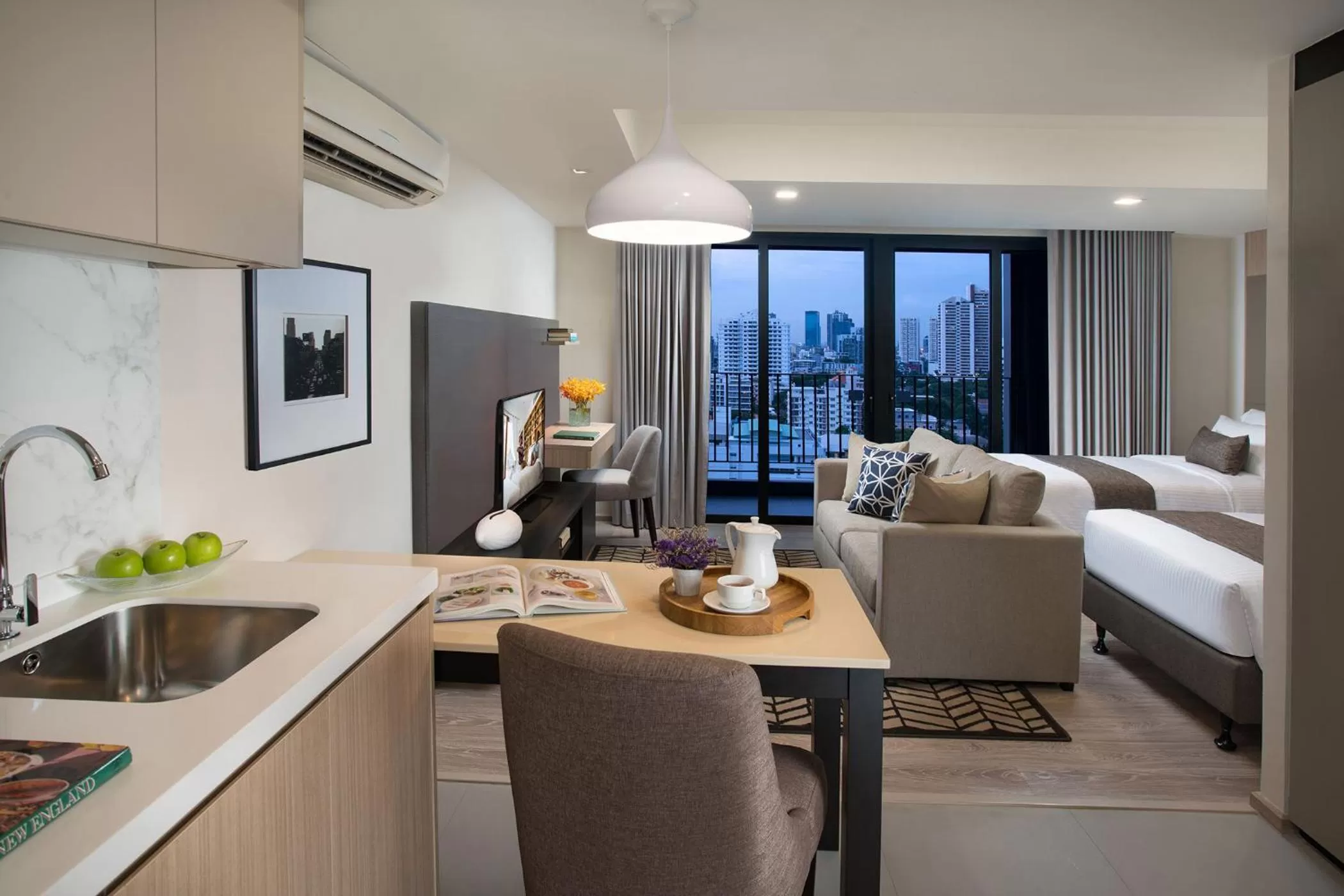 Dining area, Bed in Somerset Ekamai Bangkok