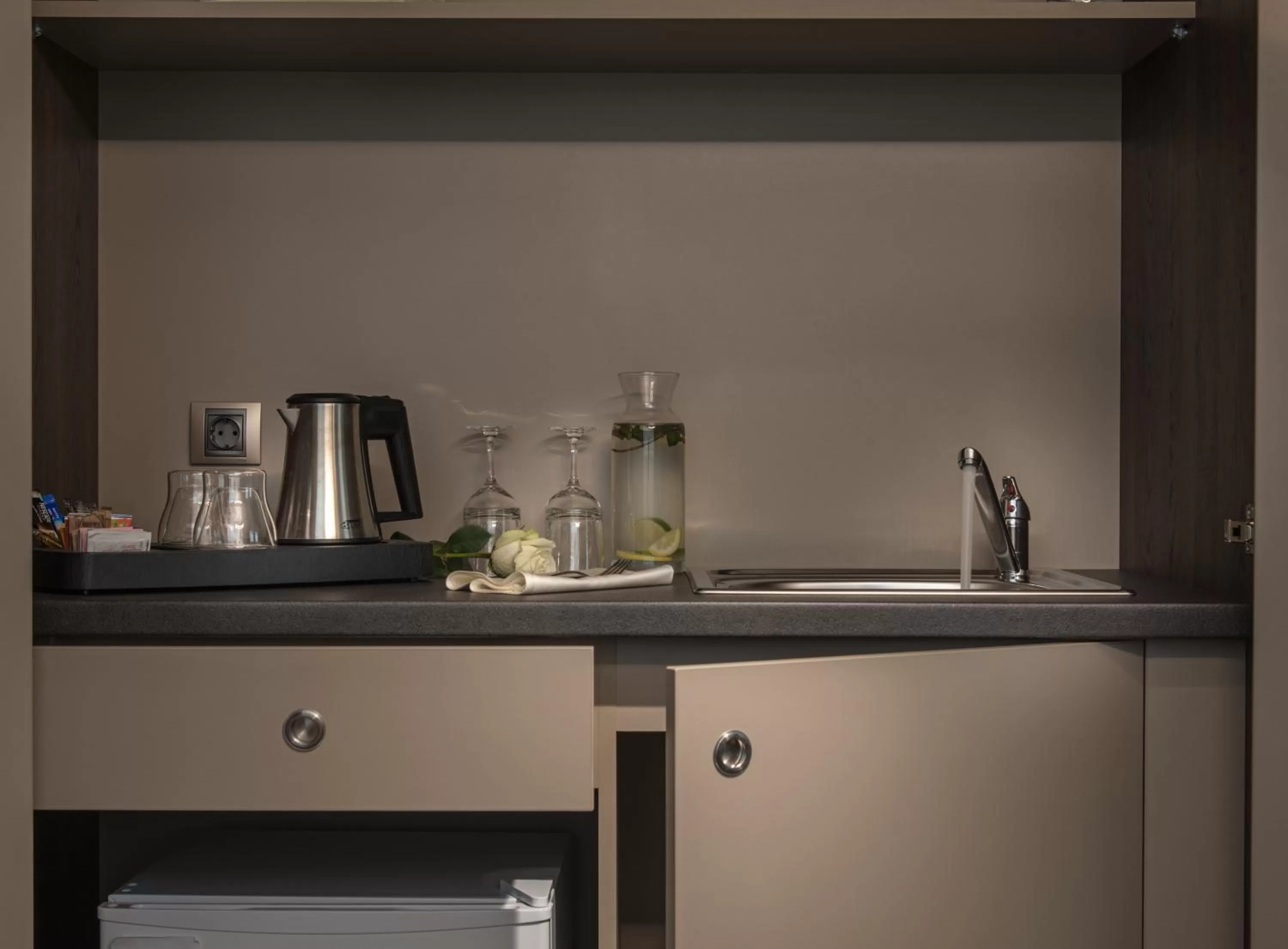 Coffee/tea facilities in Rosslyn Dimyat Hotel Varna