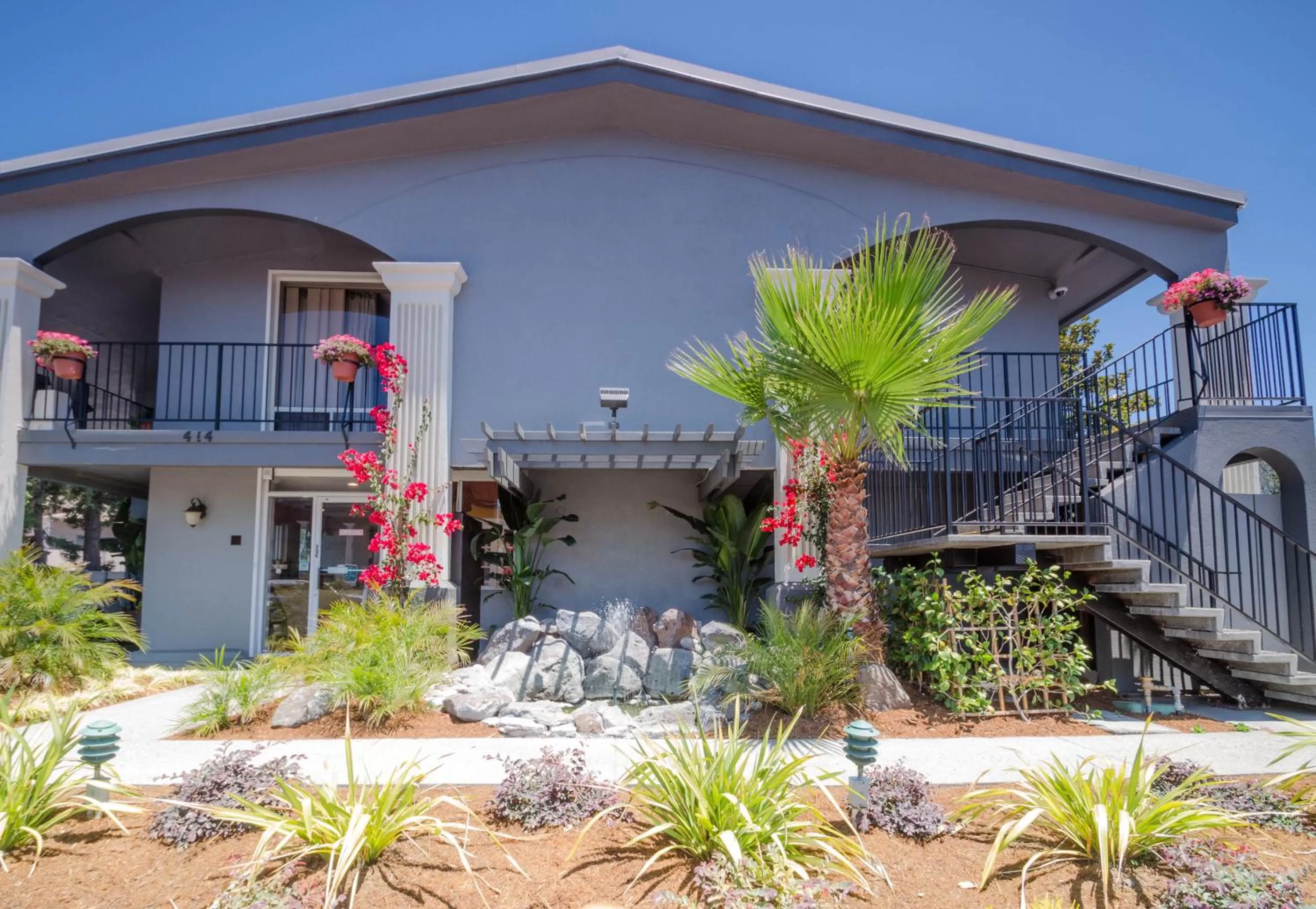 Area and facilities in Continental Inn