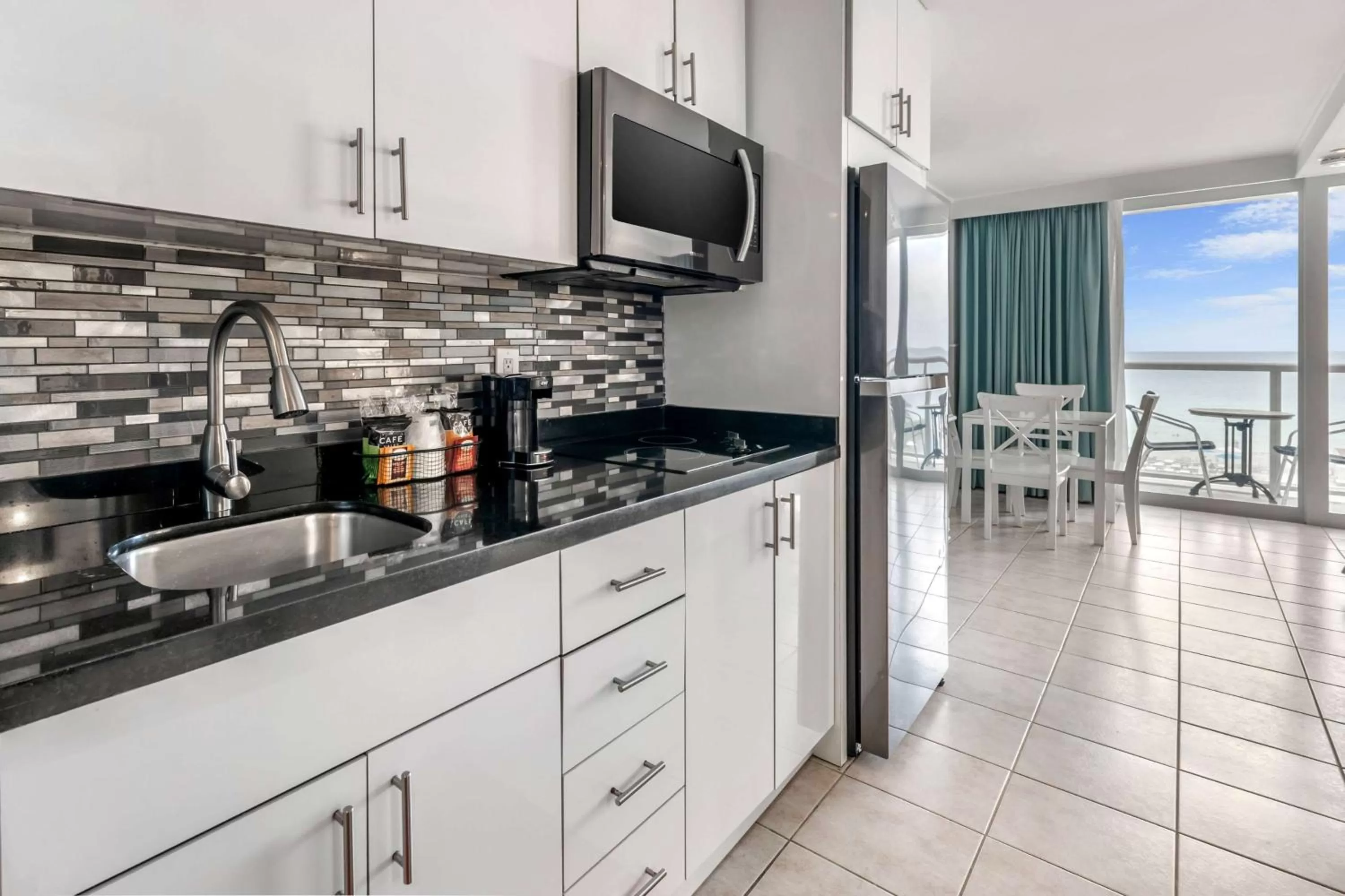 Photo of the whole room in Ramada Plaza by Wyndham Marco Polo Beach Resort