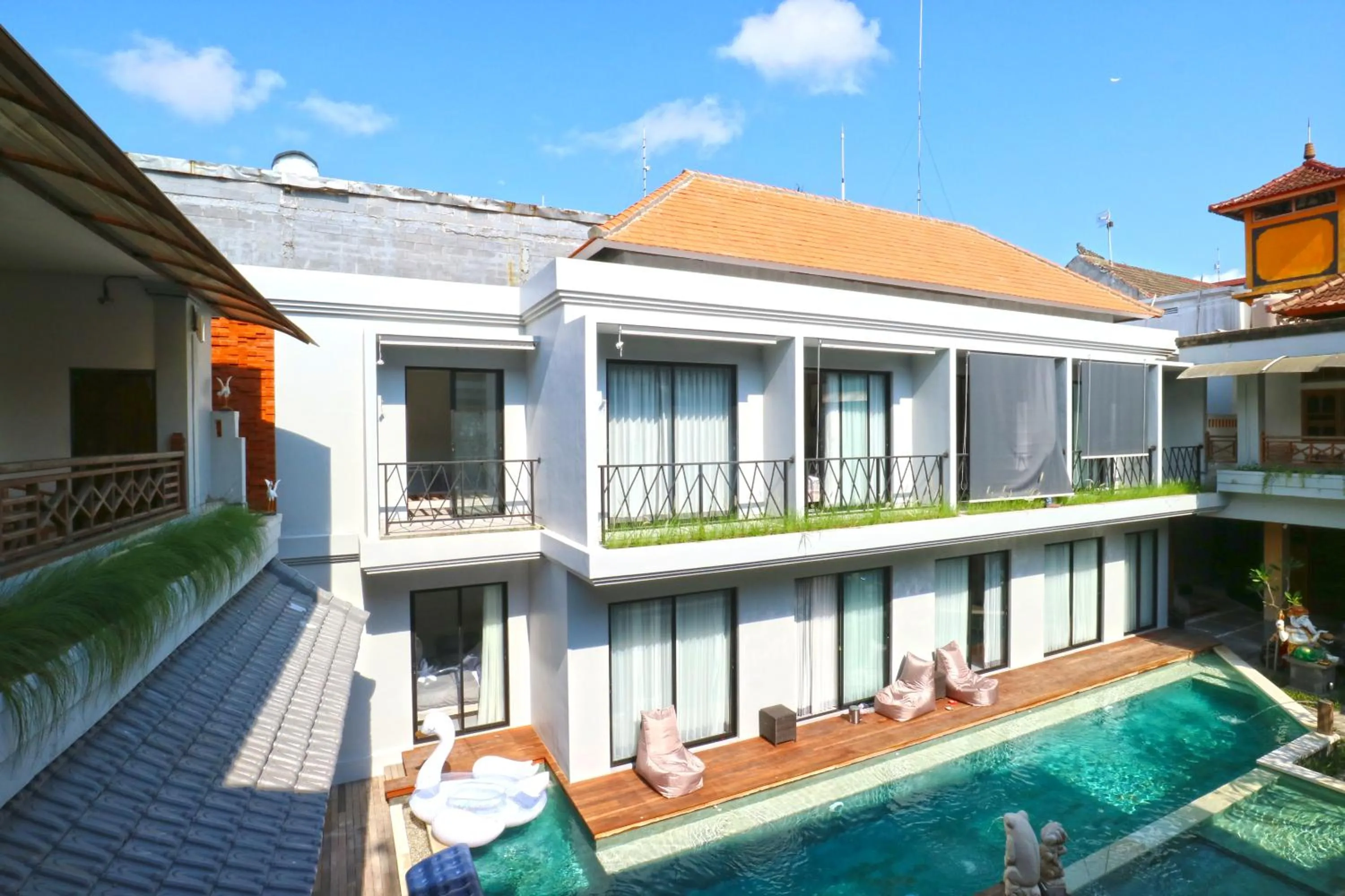 Swimming pool in Gemini Star Hotel Kuta