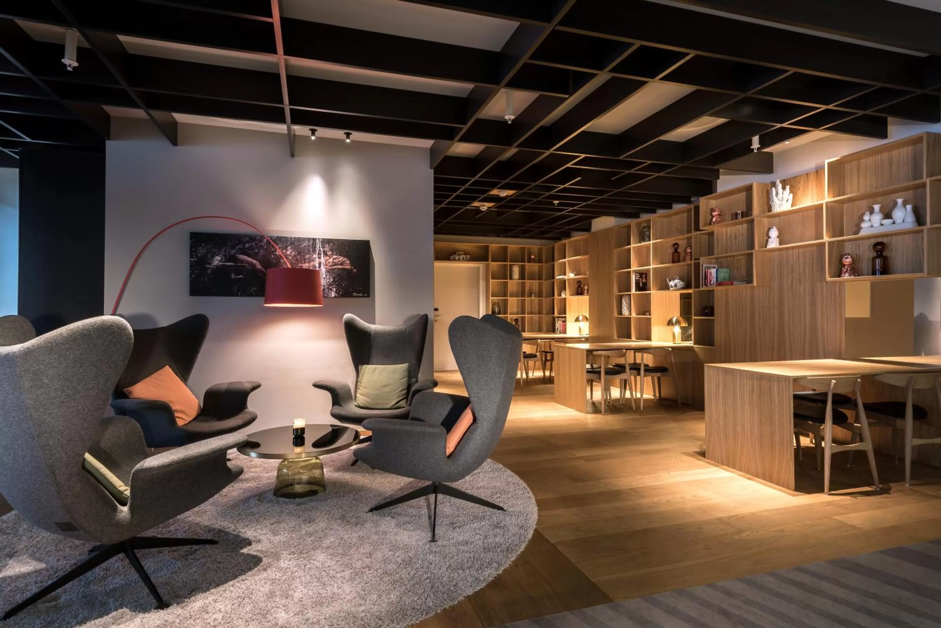 Library in Quality Hotel Residence