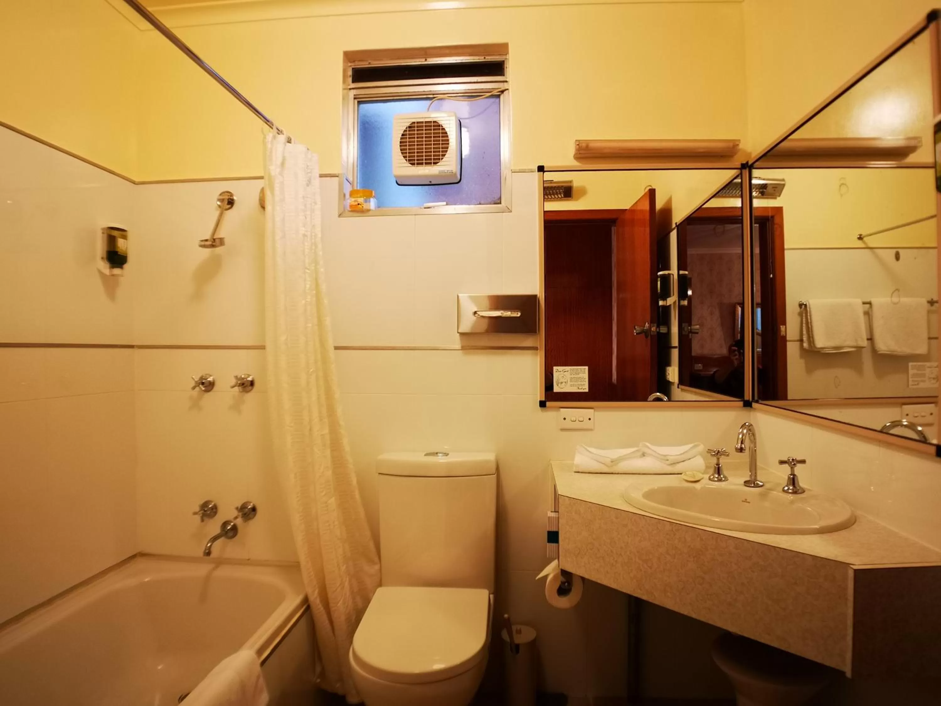 Motel Mayfair on Cavell