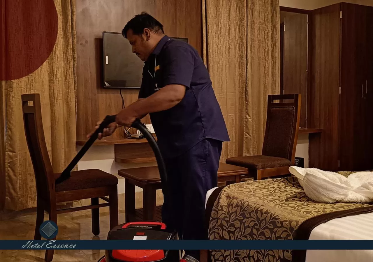 Staff, Bed in Hotel ESSENCE