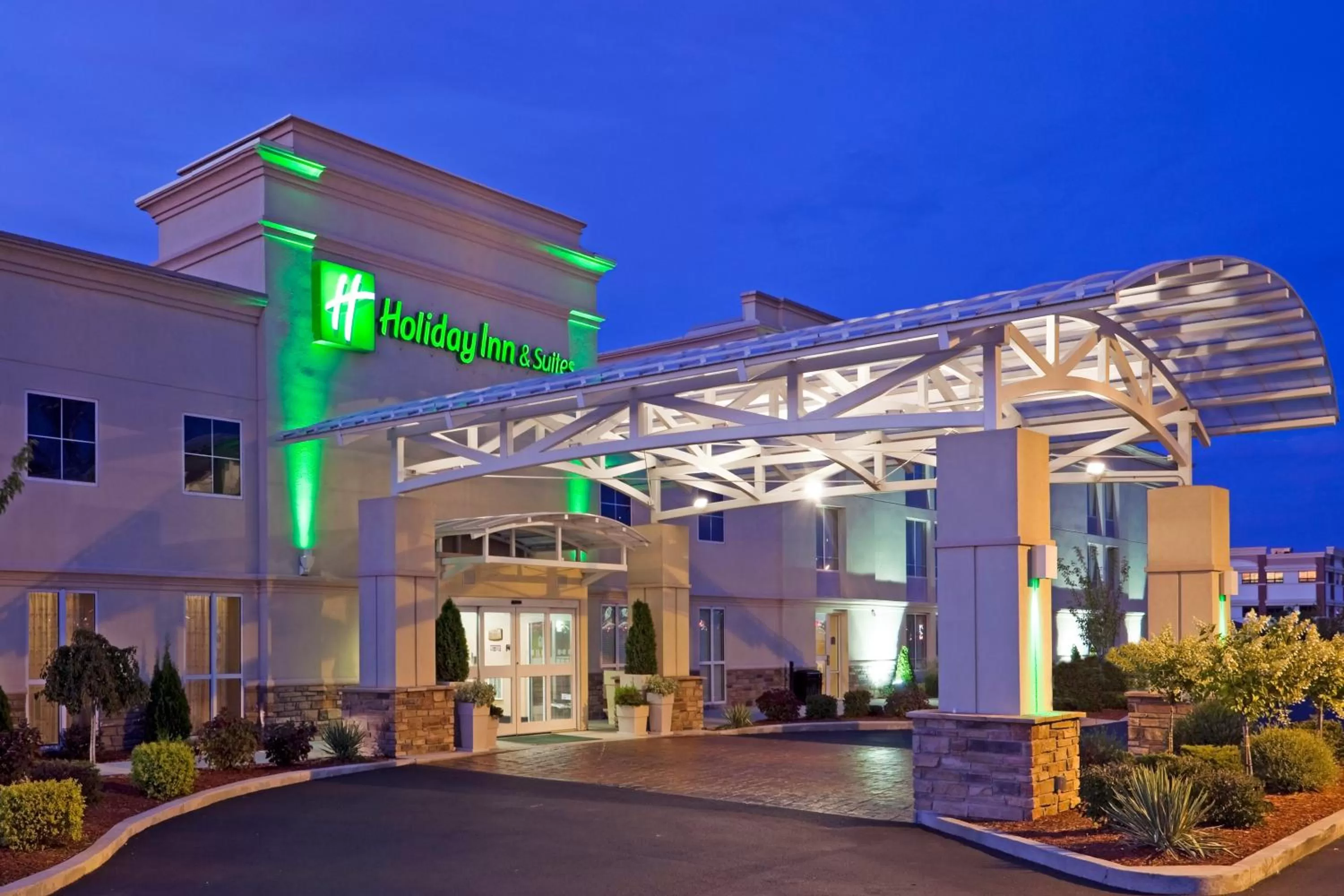 Property building in Holiday Inn Hotel & Suites Rochester - Marketplace by IHG