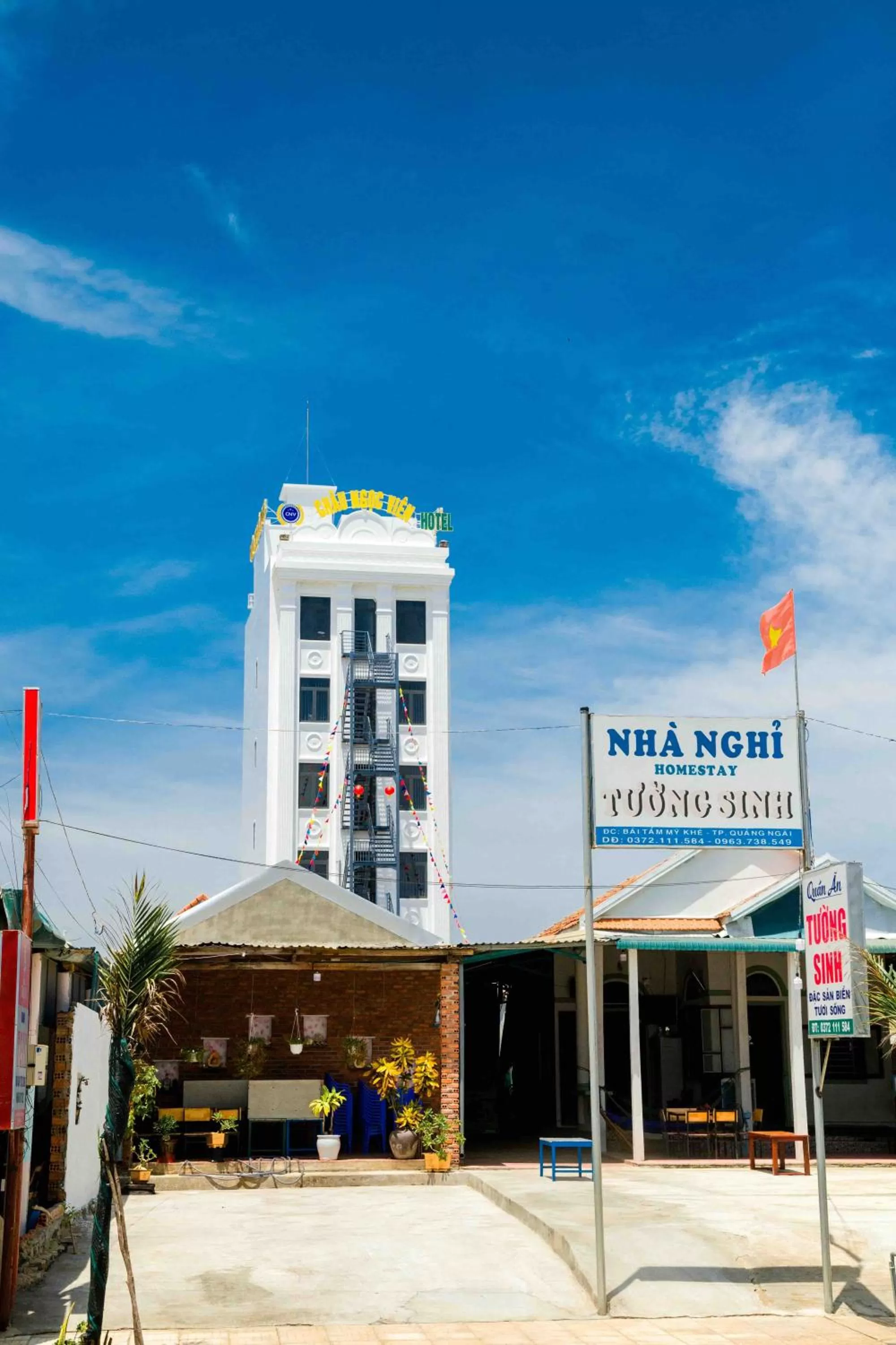 Châu Ngọc Viên Hotel - Biển Mỹ Khê - Quảng Ngãi