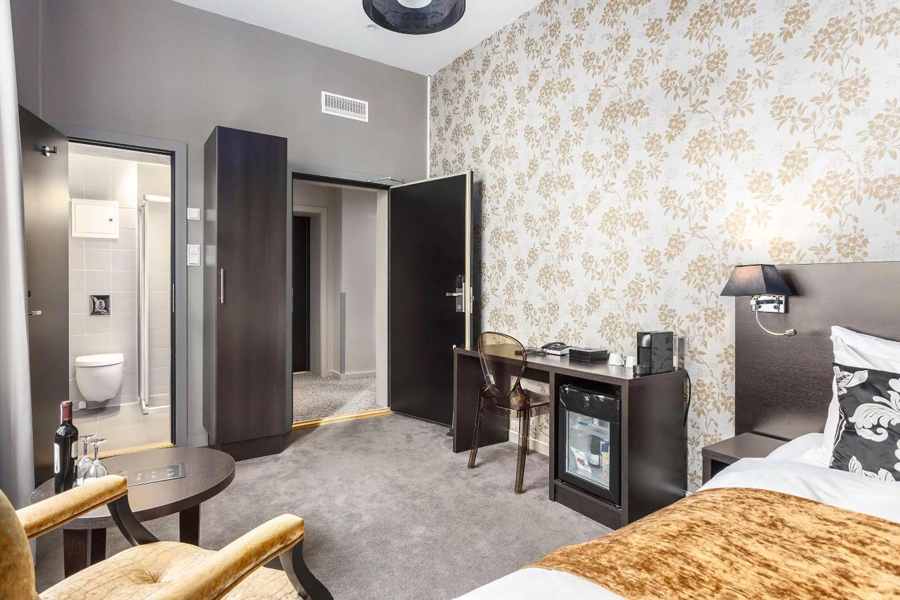 Bedroom, Bed in Saga Hotel Oslo, WorldHotels Crafted