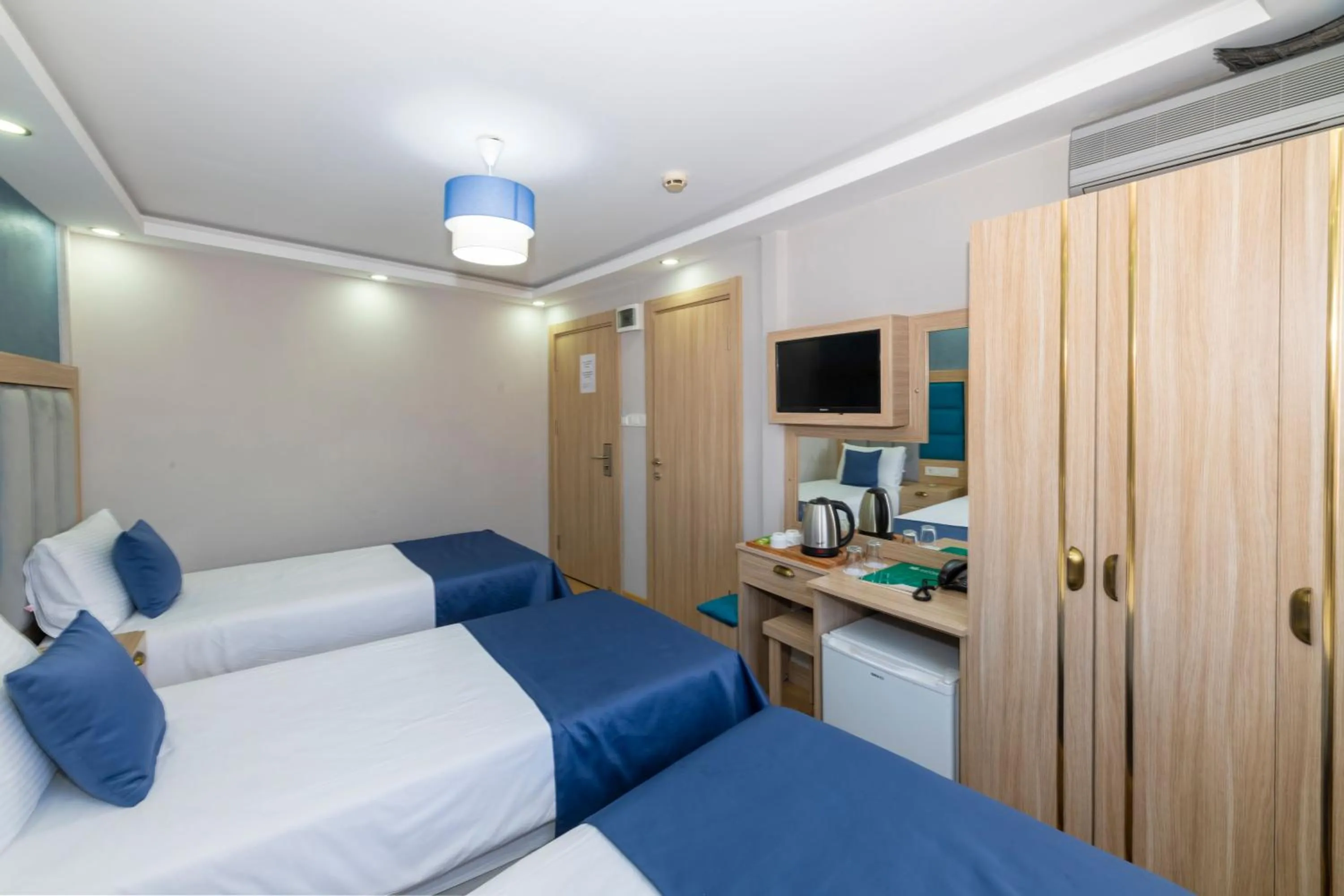 Photo of the whole room, Bed in Hotel Yesilpark