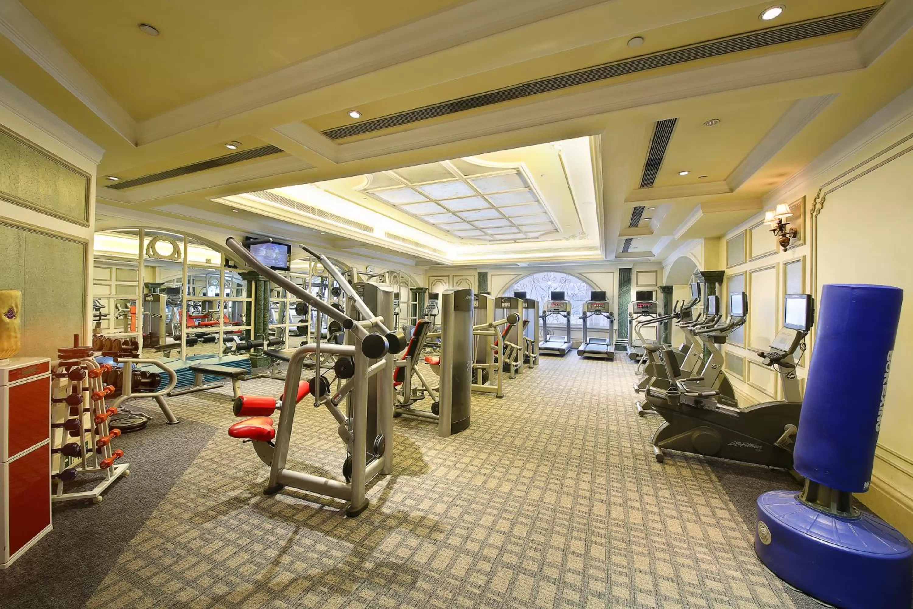 Fitness centre/facilities in Legendale Hotel Beijing