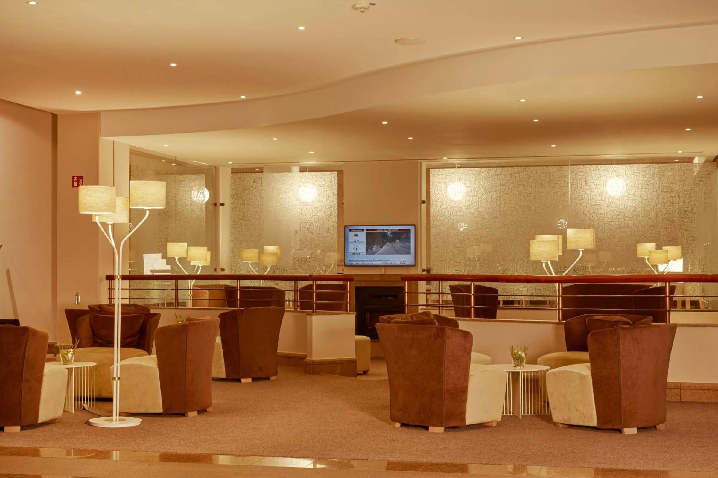 Lobby or reception in H4 Hotel Hannover Messe, Trademark Collection by Wyndham