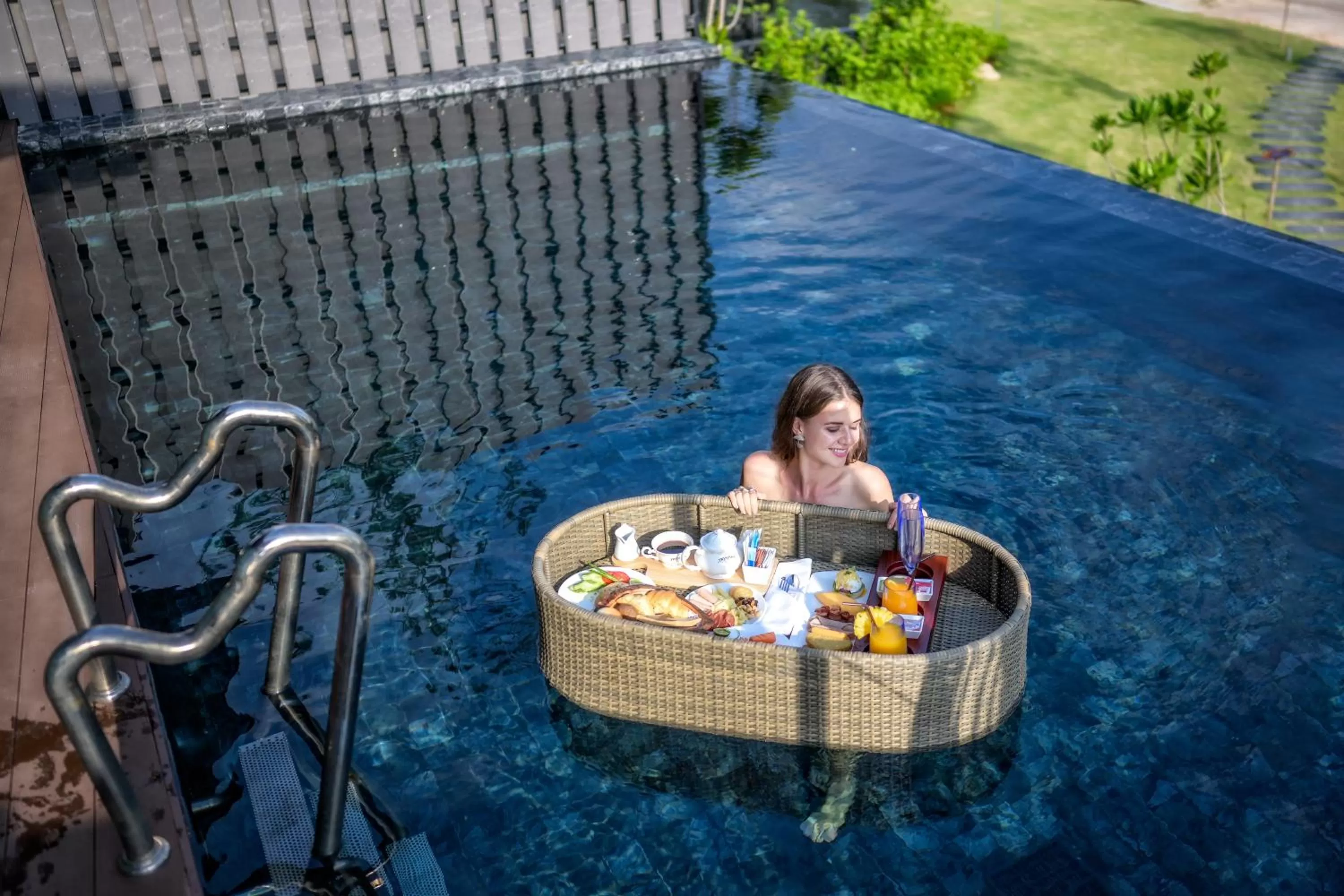 Swimming pool in Kalima Resort and Villas Khao Lak